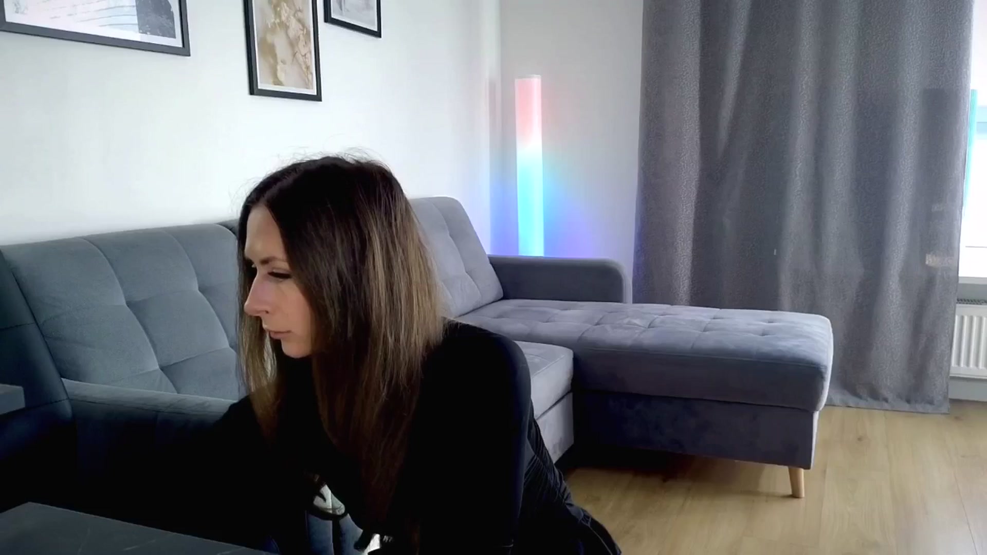 Gallery image thumbnail from Amber_Fry's myfreecams stream on, 11/06/2025, 11:59 image 4 of 20