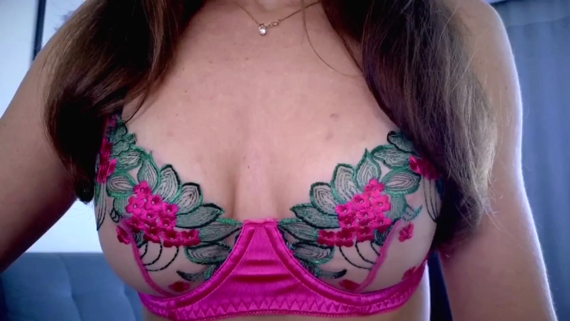 Gallery image thumbnail from Amber_Fry's myfreecams stream on, 11/06/2025, 13:30 image 15 of 20