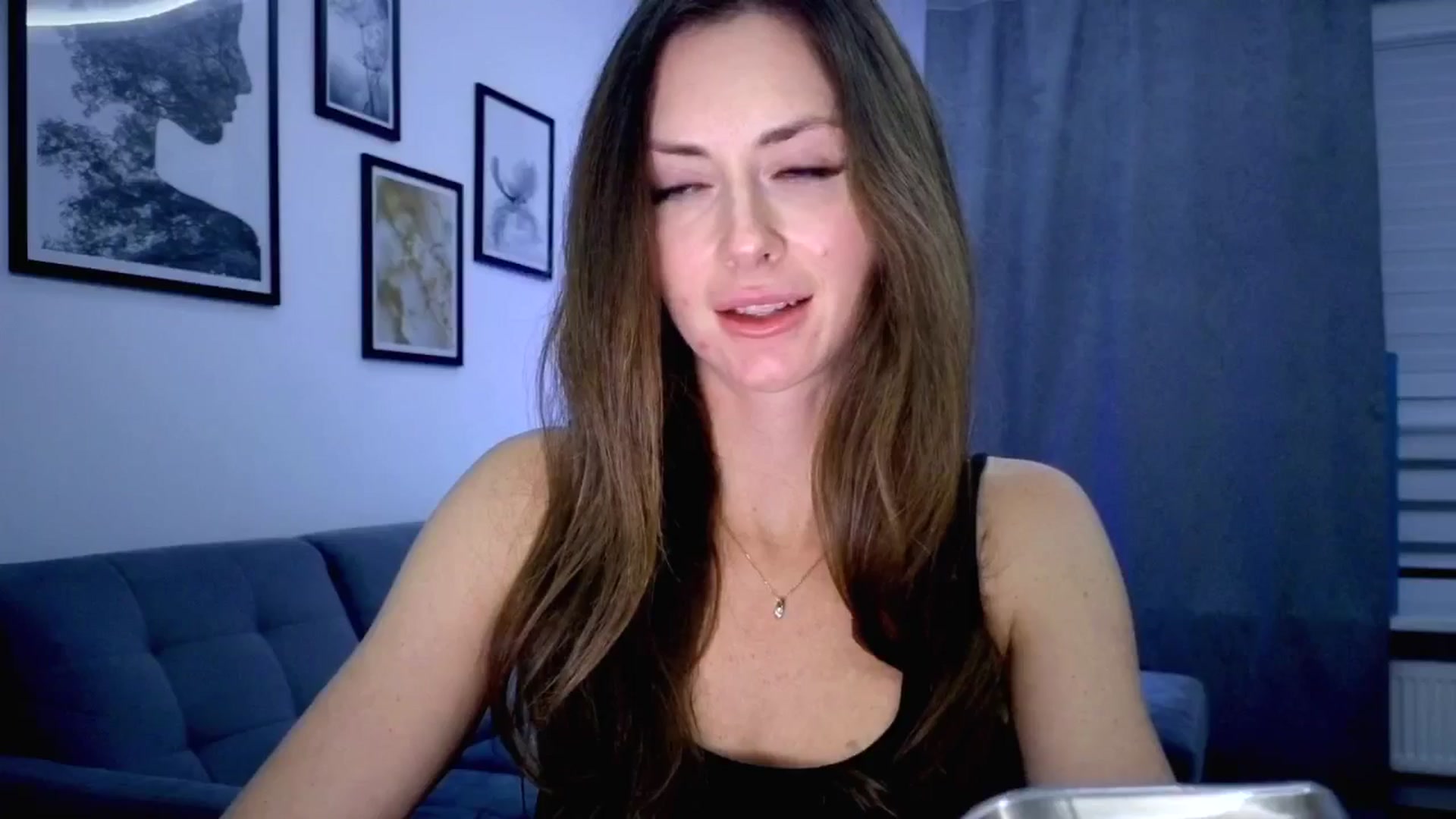 Gallery image thumbnail from Amber_Fry's myfreecams stream on, 11/08/2025, 21:51 image 8 of 20