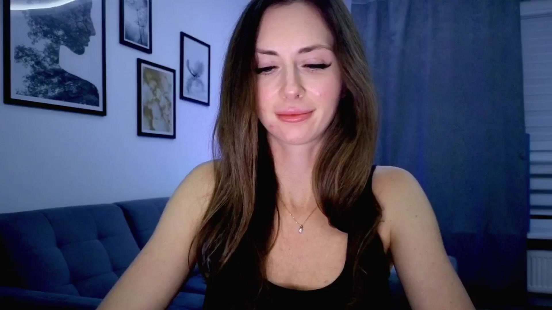Gallery image thumbnail from Amber_Fry's myfreecams stream on, 11/08/2025, 21:51 image 6 of 20