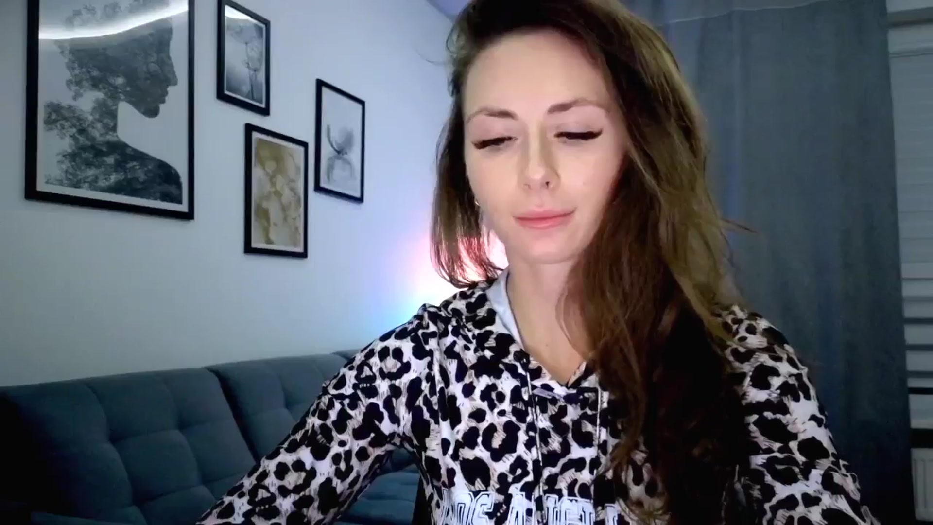 Gallery image thumbnail from Amber_Fry's myfreecams stream on, 11/10/2025, 19:06 image 17 of 20