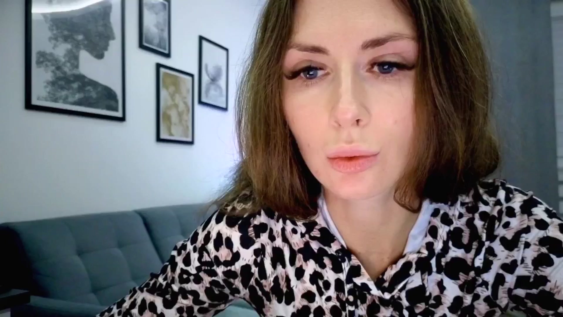 Gallery image thumbnail from Amber_Fry's myfreecams stream on, 11/10/2025, 21:34 image 14 of 20