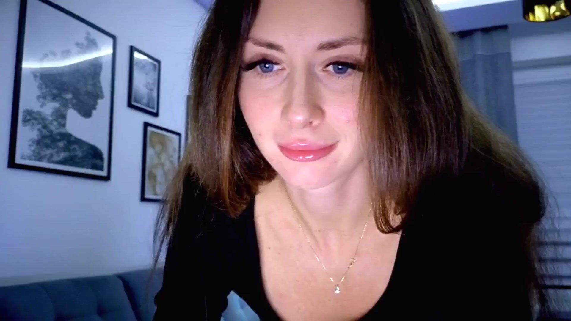 Gallery image thumbnail from Amber_Fry's myfreecams stream on, 11/13/2025, 21:42 image 6 of 20