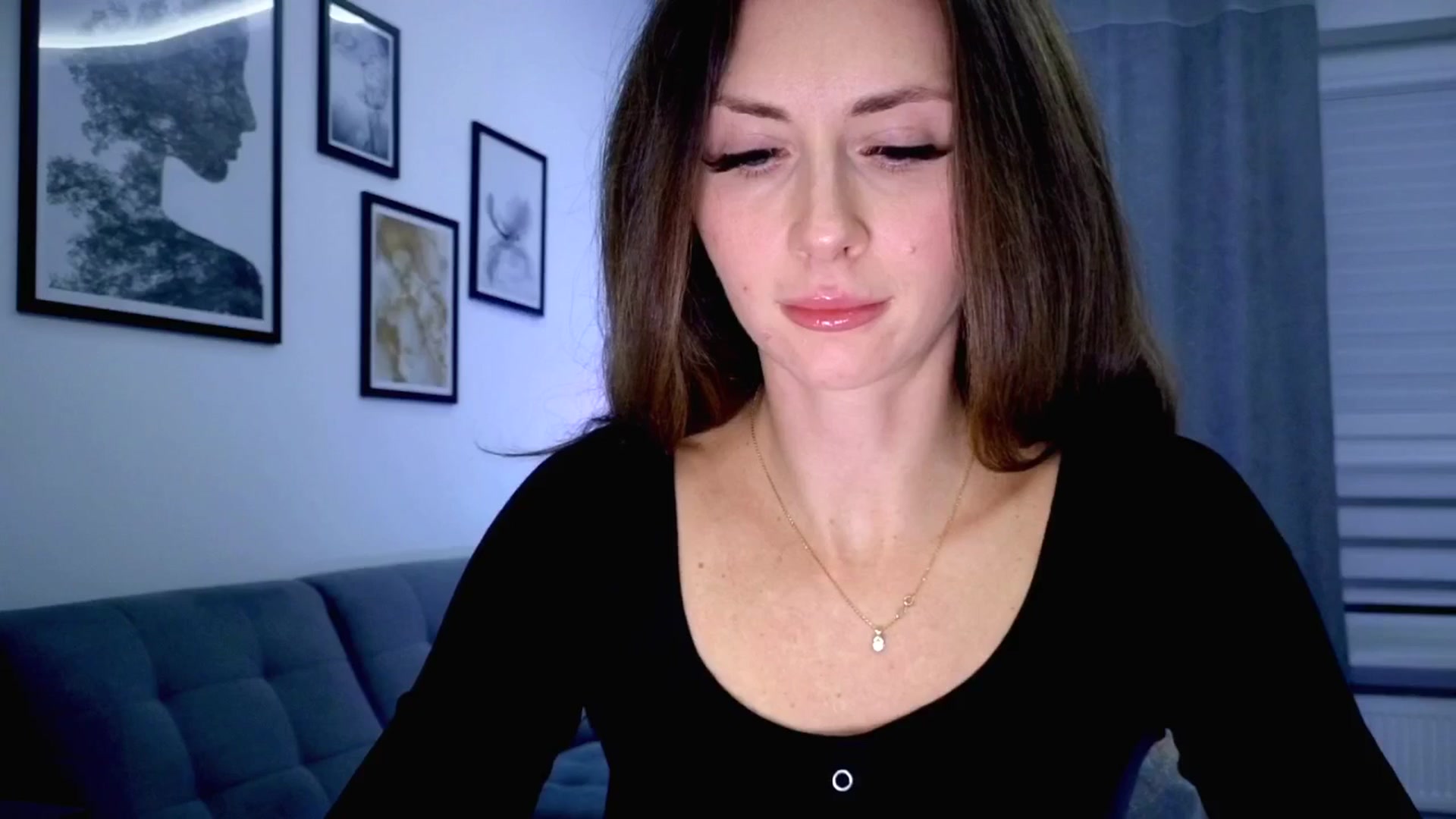 Gallery image thumbnail from Amber_Fry's myfreecams stream on, 11/13/2025, 21:42 image 17 of 20