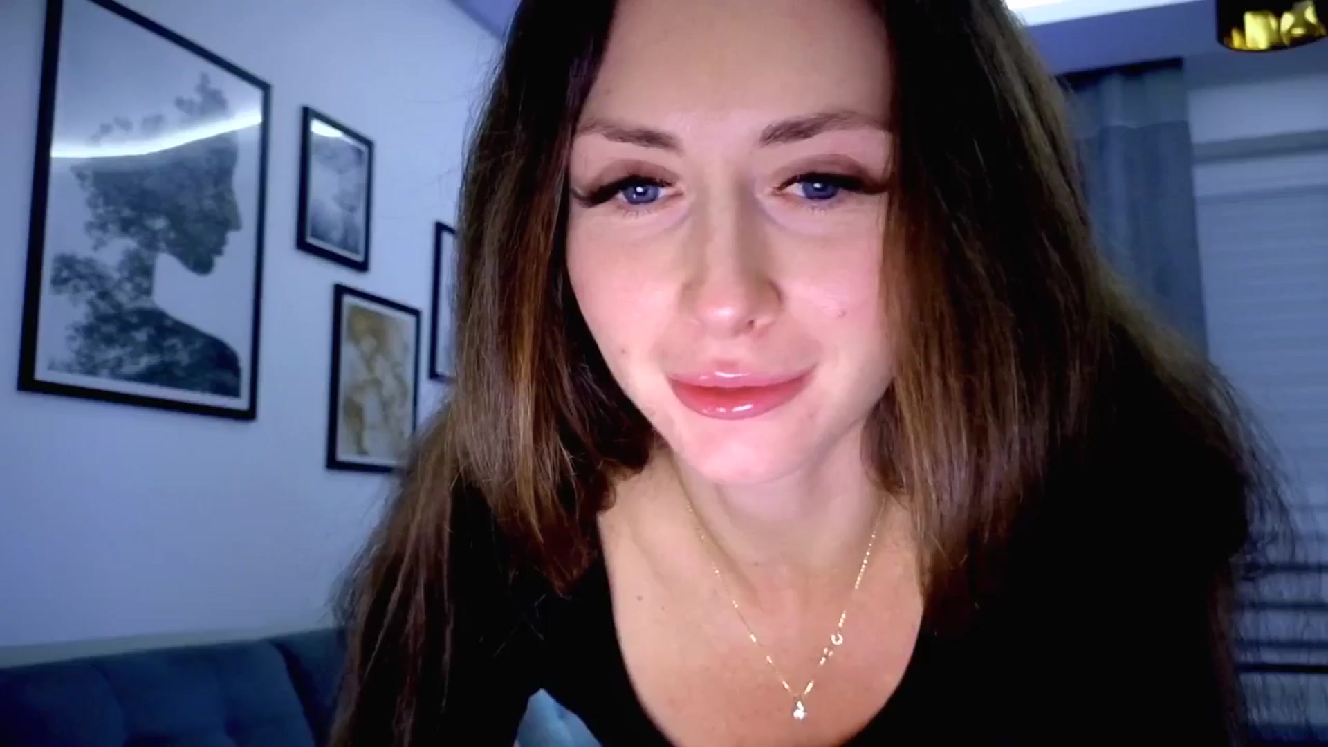 Gallery image thumbnail from Amber_Fry's myfreecams stream on, 11/13/2025, 21:42 image 8 of 20