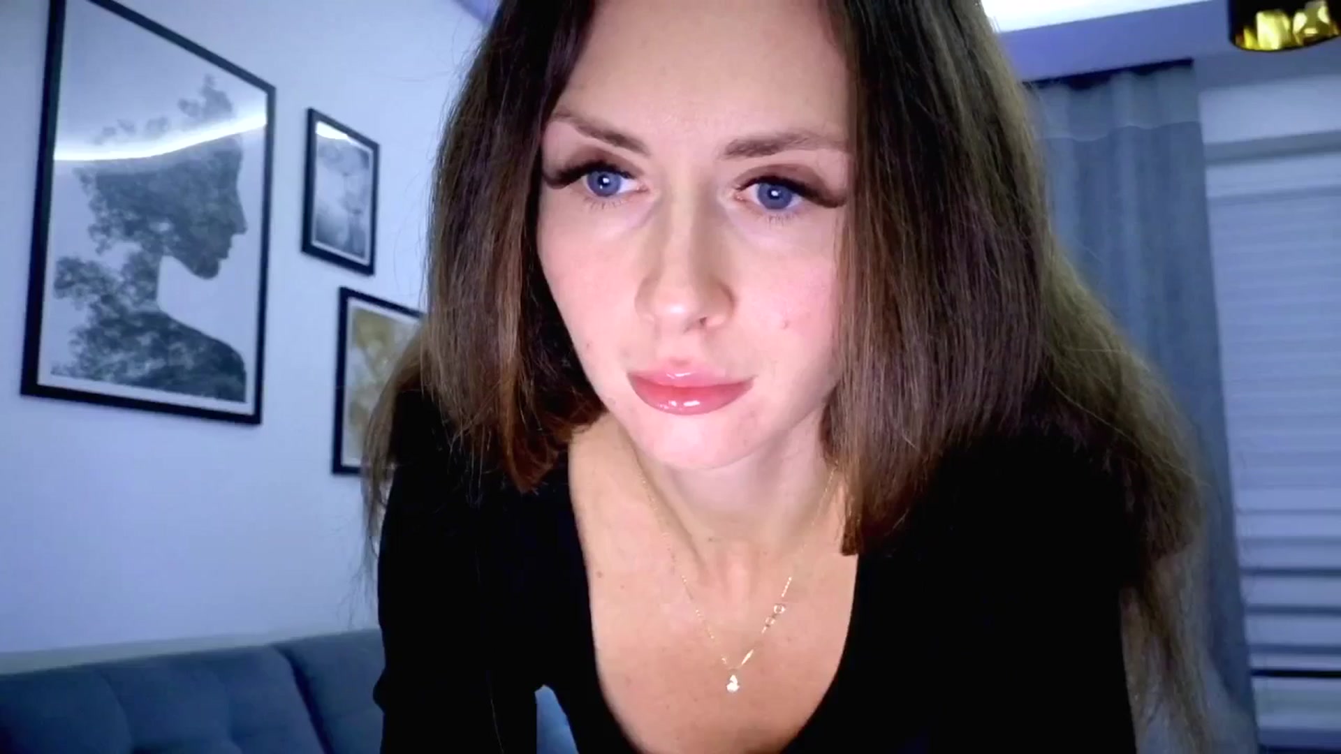 Gallery image thumbnail from Amber_Fry's myfreecams stream on, 11/13/2025, 21:42 image 5 of 20