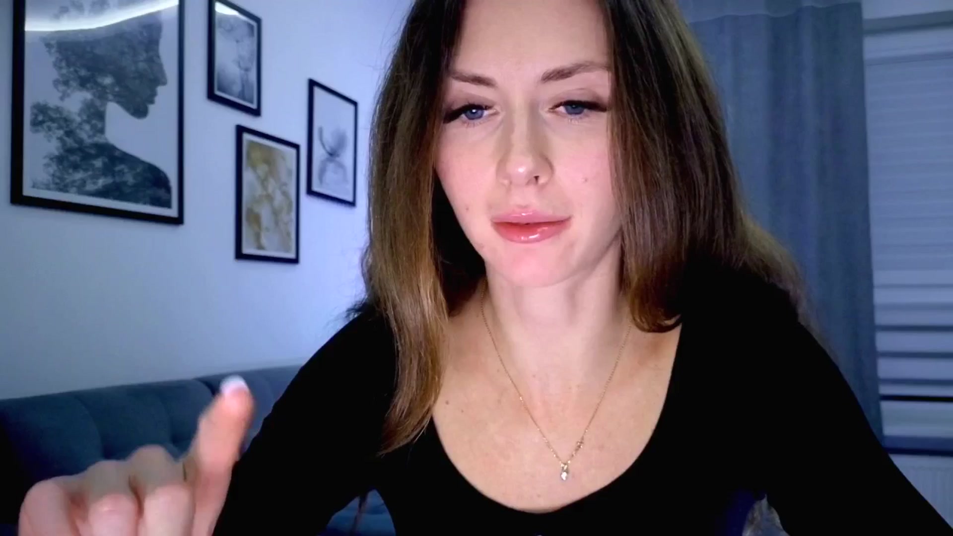 Gallery image thumbnail from Amber_Fry's myfreecams stream on, 11/13/2025, 21:42 image 19 of 20
