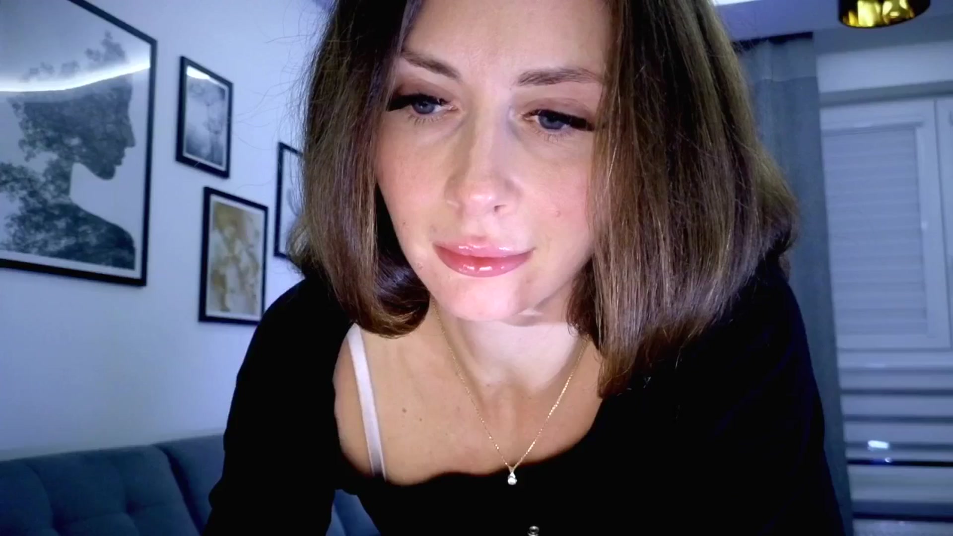 Gallery image thumbnail from Amber_Fry's myfreecams stream on, 11/13/2025, 22:32 image 15 of 20