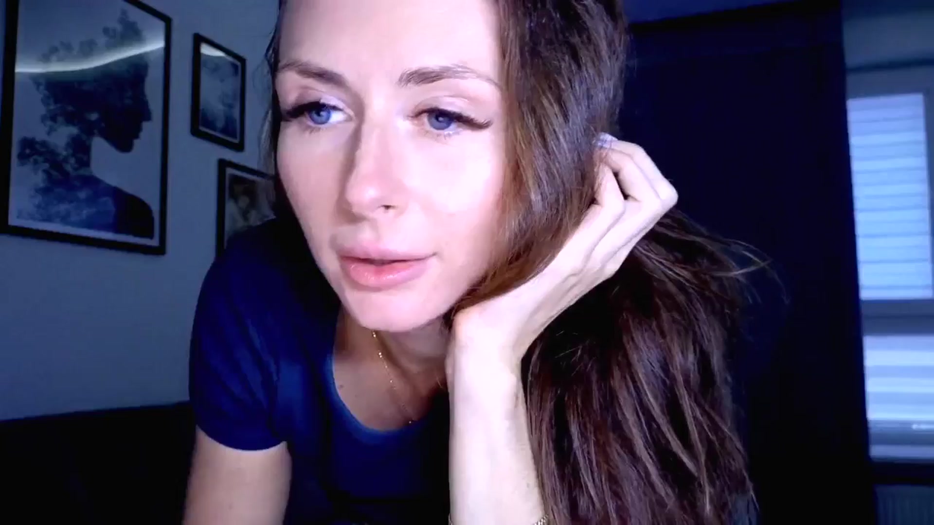 Gallery image thumbnail from Amber_Fry's myfreecams stream on, 11/14/2025, 14:19 image 4 of 20