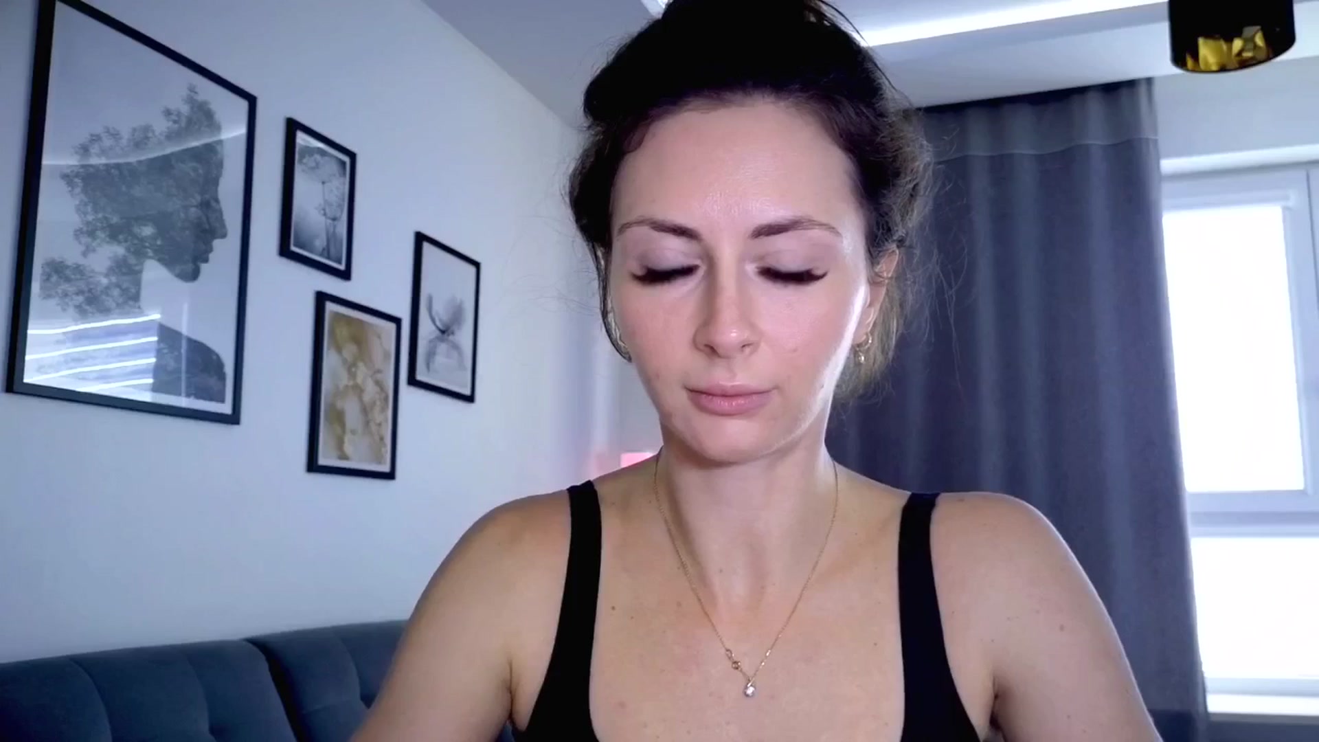 Gallery image thumbnail from Amber_Fry's myfreecams stream on, 11/15/2025, 12:51 image 13 of 20