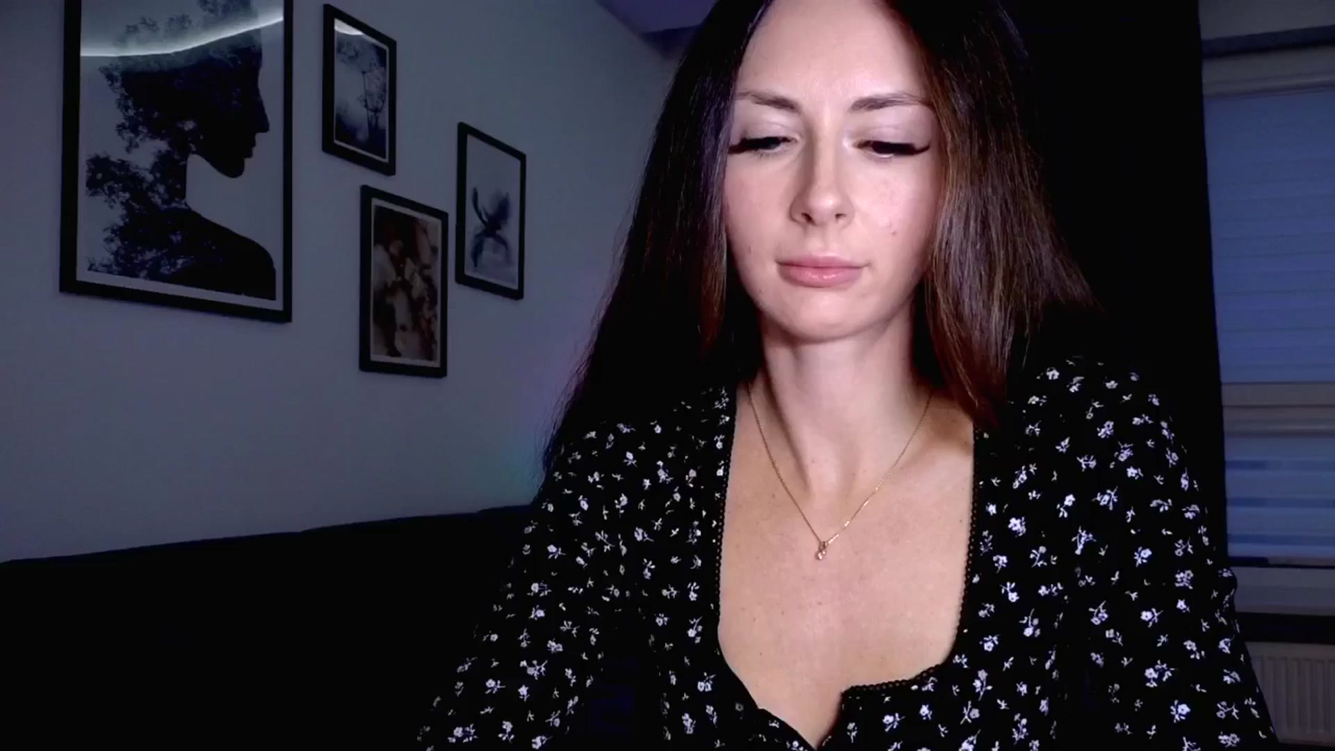 Gallery image thumbnail from Amber_Fry's myfreecams stream on, 11/18/2025, 14:50 image 18 of 20