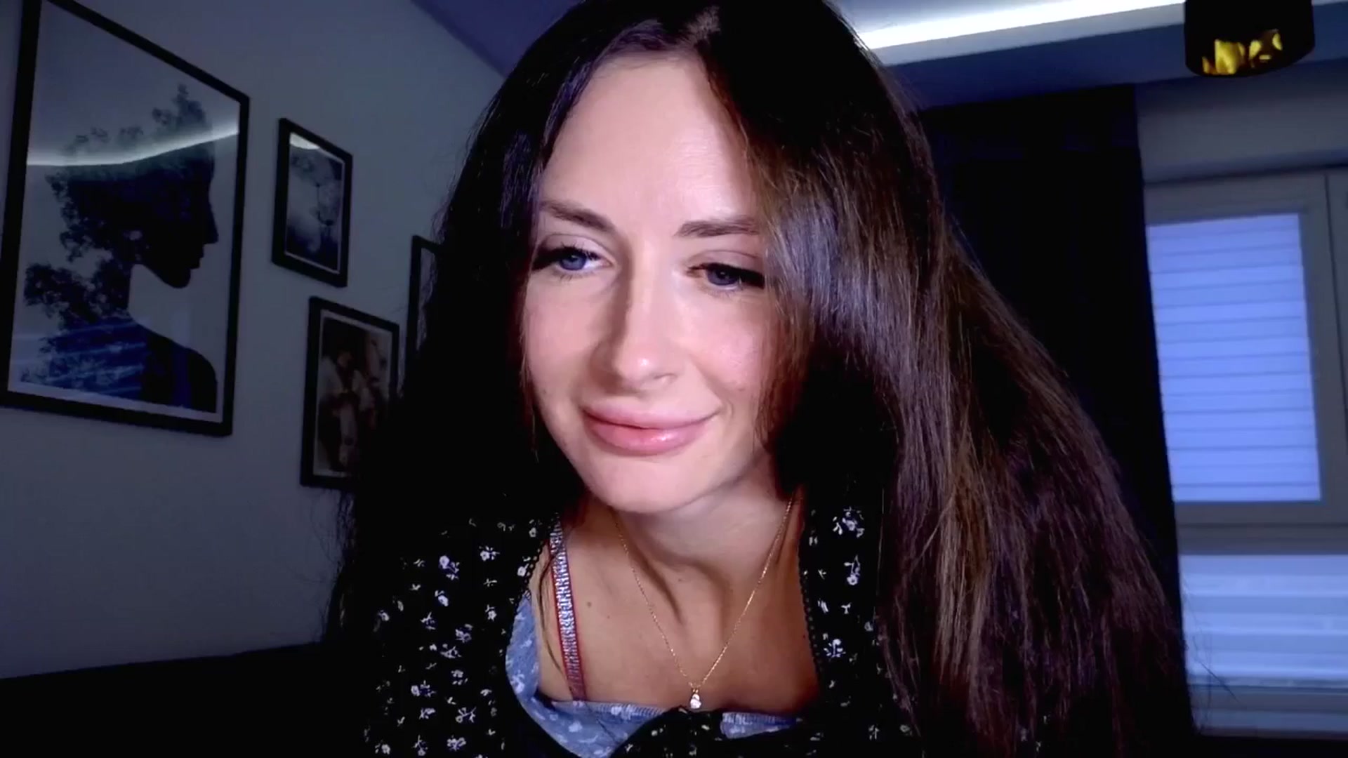 Gallery image thumbnail from Amber_Fry's myfreecams stream on, 11/18/2025, 14:50 image 13 of 20