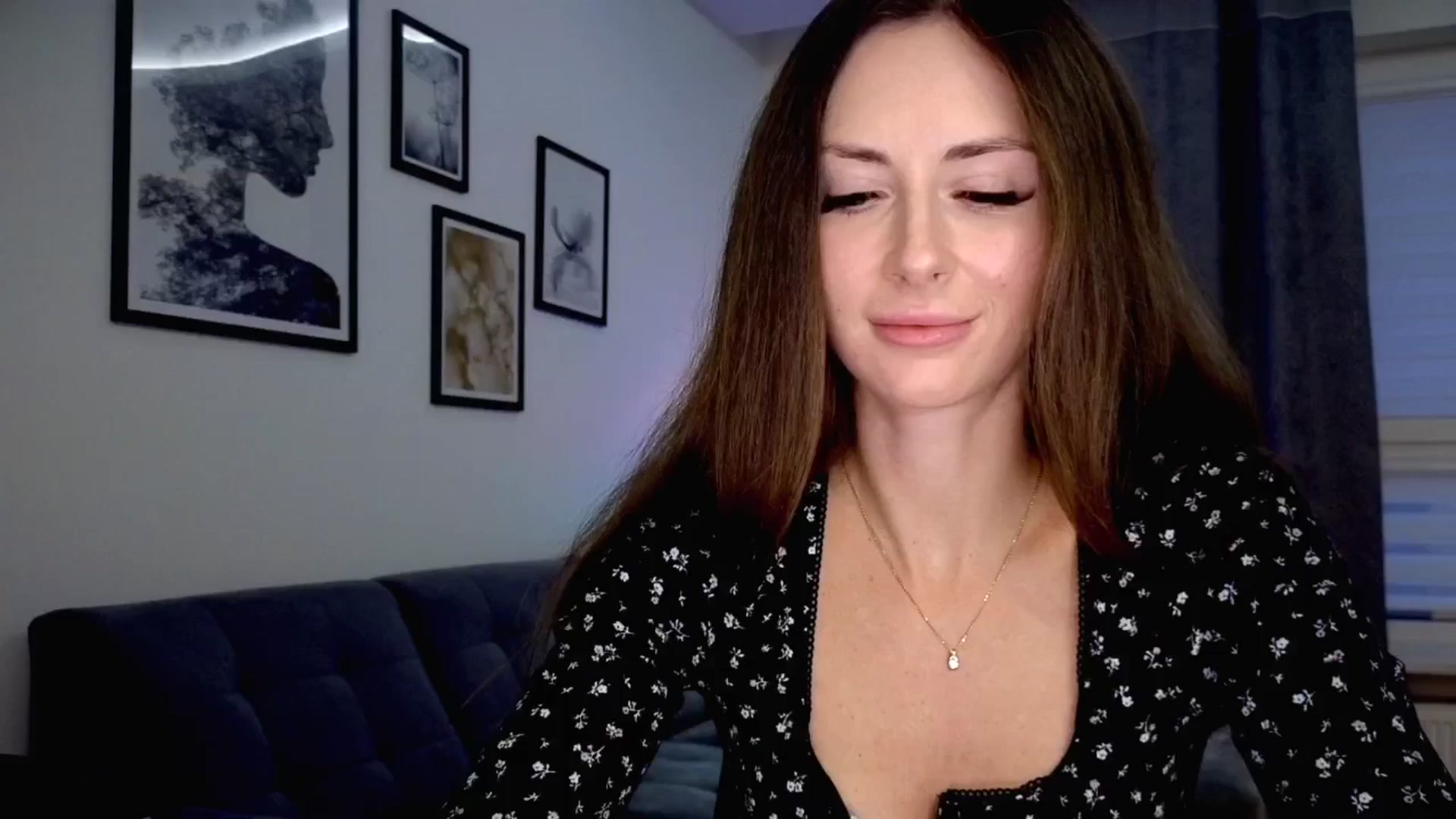 Gallery image thumbnail from Amber_Fry's myfreecams stream on, 11/18/2025, 14:50 image 19 of 20