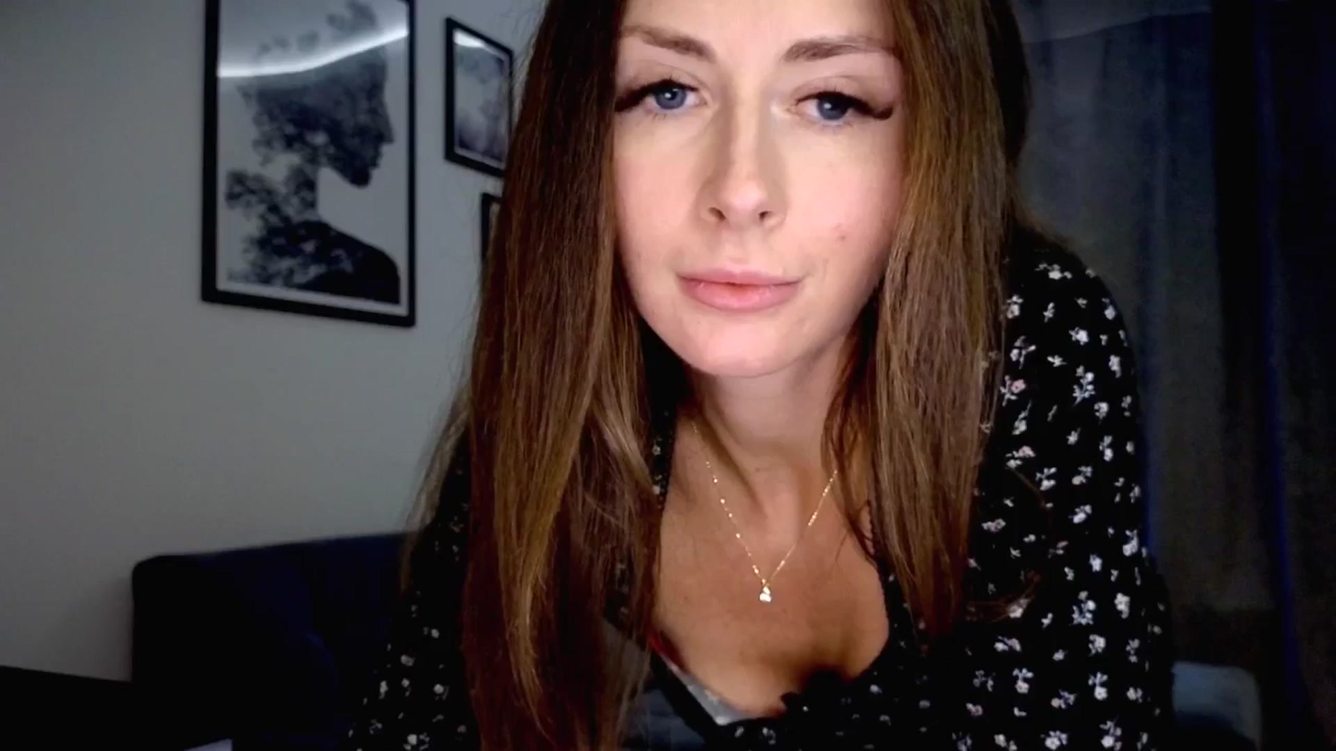 Gallery image thumbnail from Amber_Fry's myfreecams stream on, 11/18/2025, 15:13 image 9 of 20