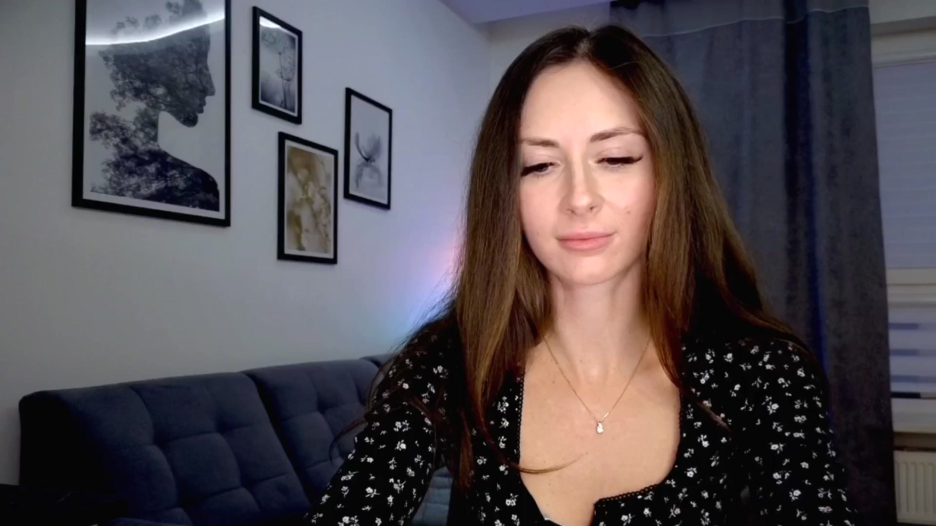Gallery image thumbnail from Amber_Fry's myfreecams stream on, 11/18/2025, 15:13 image 2 of 20