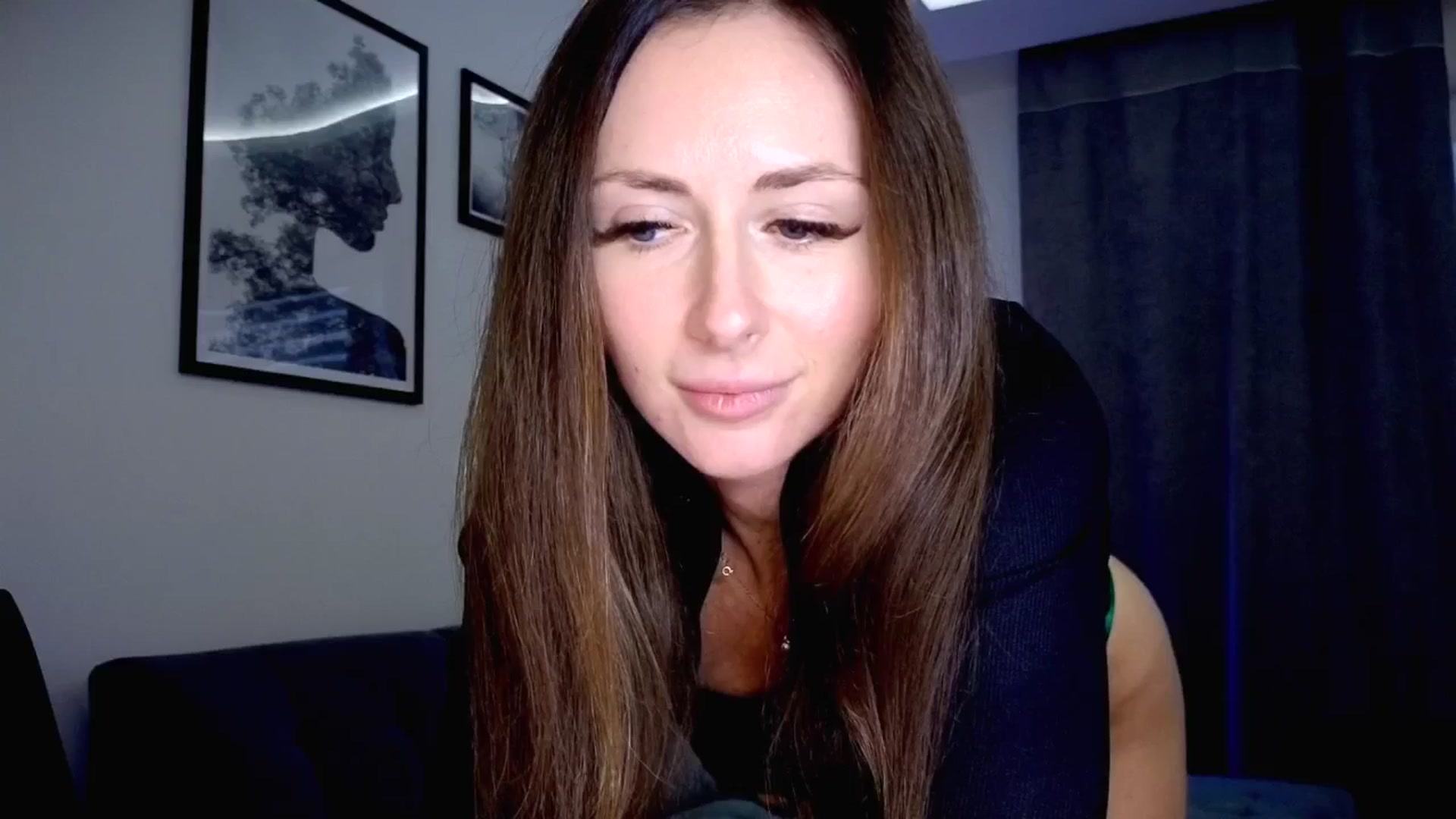 Gallery image thumbnail from Amber_Fry's myfreecams stream on, 11/20/2025, 13:49 image 14 of 20