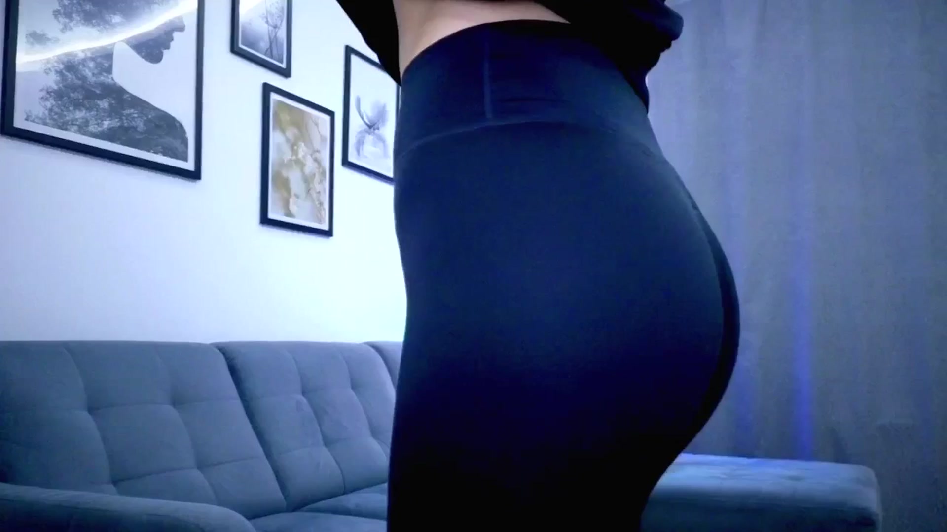 Gallery image thumbnail from Amber_Fry's myfreecams stream on, 11/24/2025, 20:09 image 15 of 20