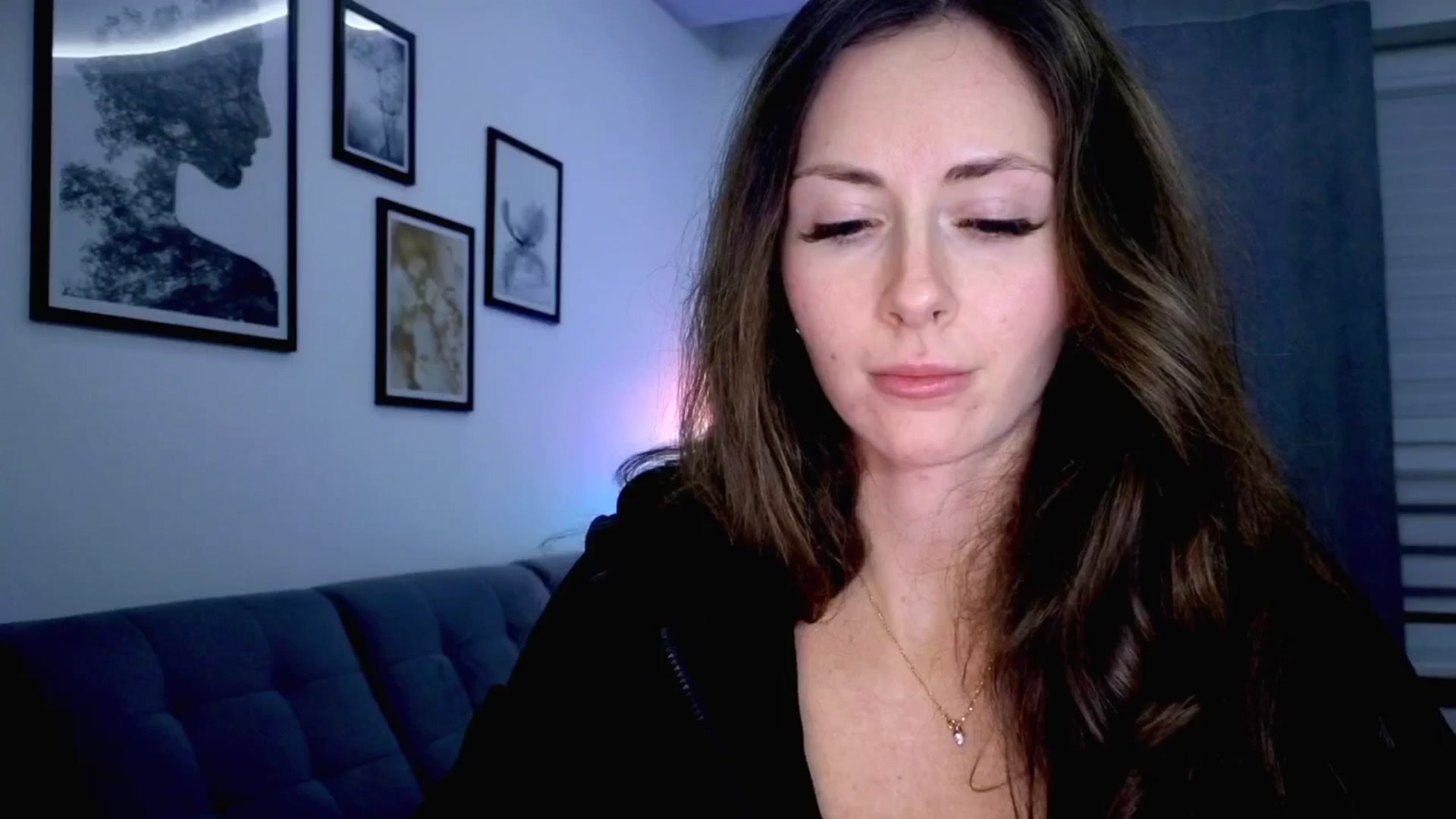 Gallery image thumbnail from Amber_Fry's myfreecams stream on, 11/24/2025, 21:54 image 11 of 20