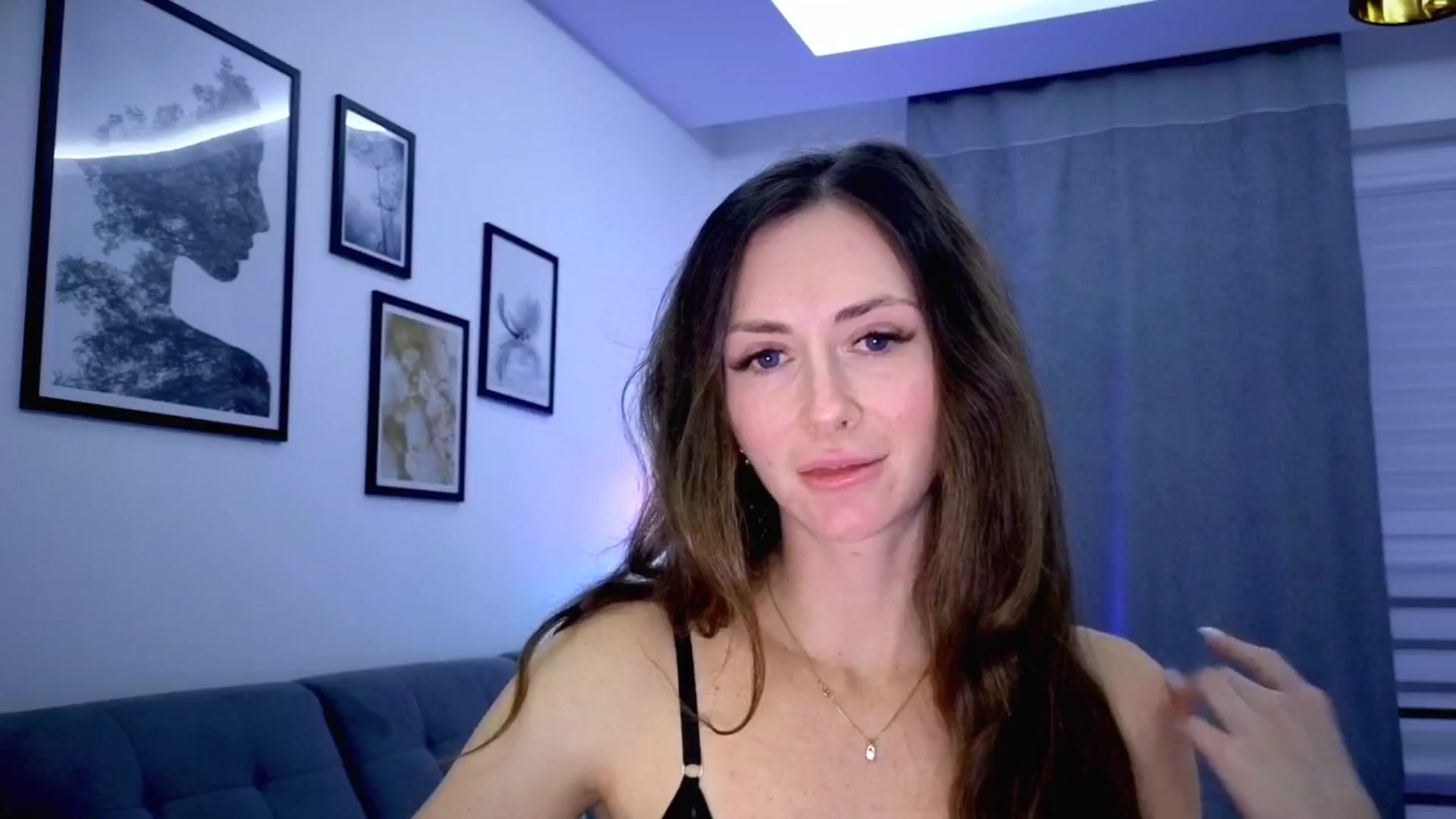 Gallery image thumbnail from Amber_Fry's myfreecams stream on, 11/25/2025, 22:15 image 11 of 20