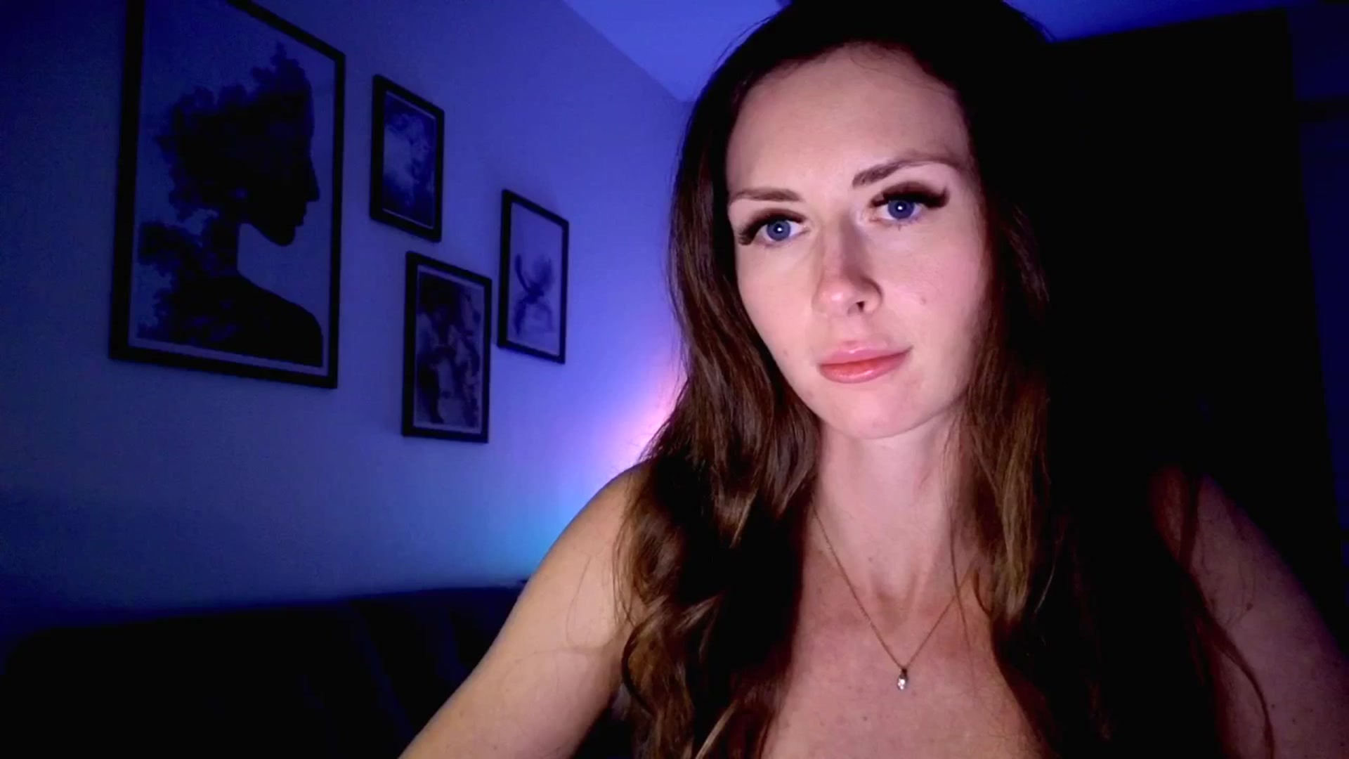 Gallery image thumbnail from Amber_Fry's myfreecams stream on, 12/01/2025, 19:37 image 18 of 20
