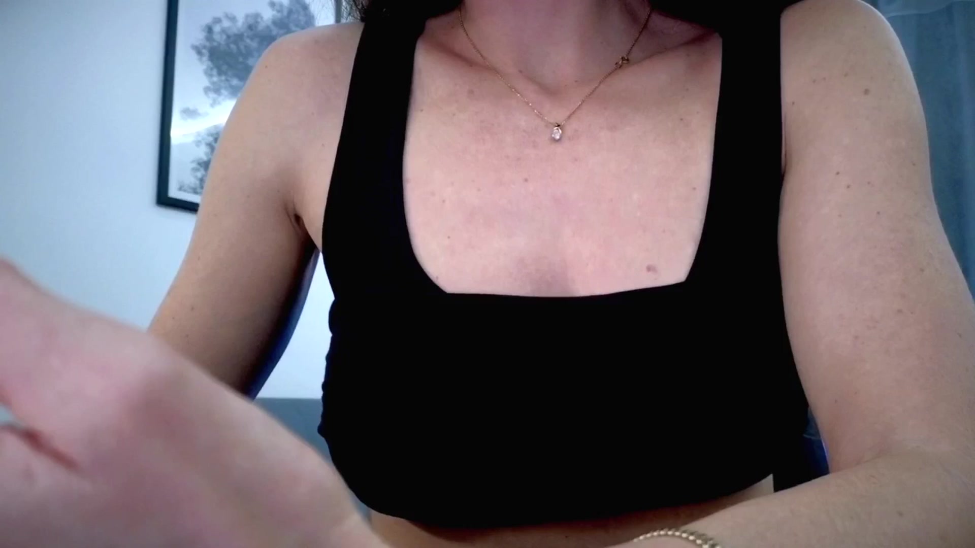 Gallery image thumbnail from Amber_Fry's myfreecams stream on, 12/04/2025, 20:29 image 3 of 20