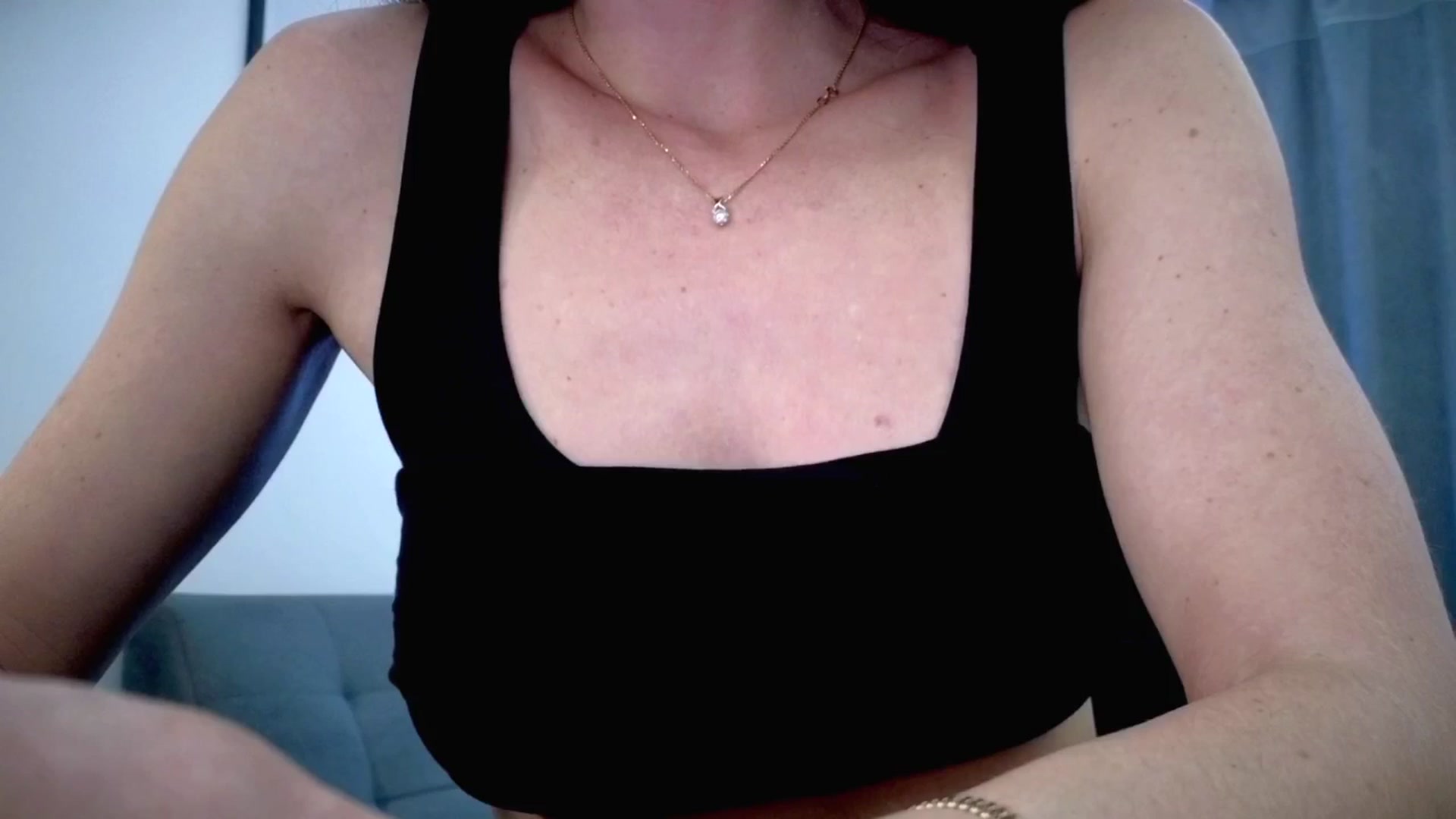 Gallery image thumbnail from Amber_Fry's myfreecams stream on, 12/04/2025, 20:29 image 2 of 20