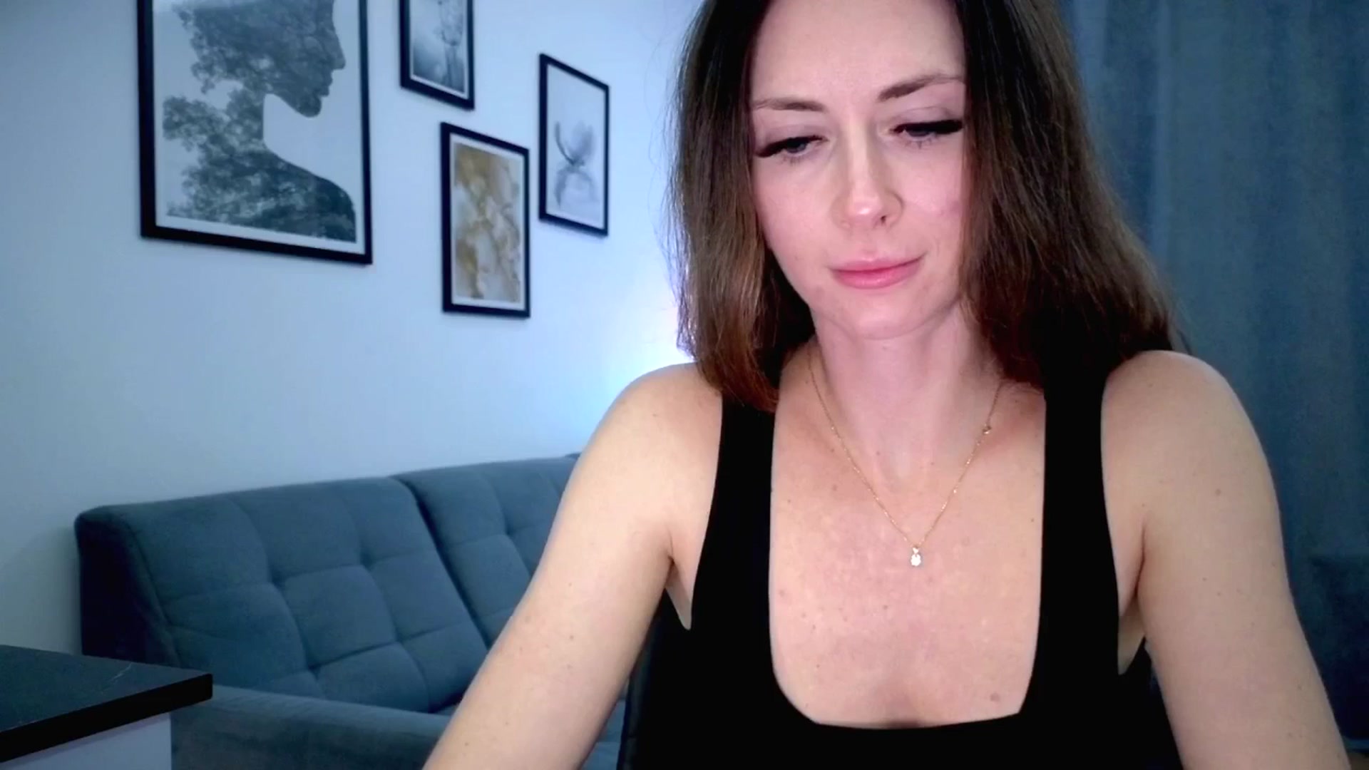 Gallery image thumbnail from Amber_Fry's myfreecams stream on, 12/04/2025, 20:29 image 13 of 20