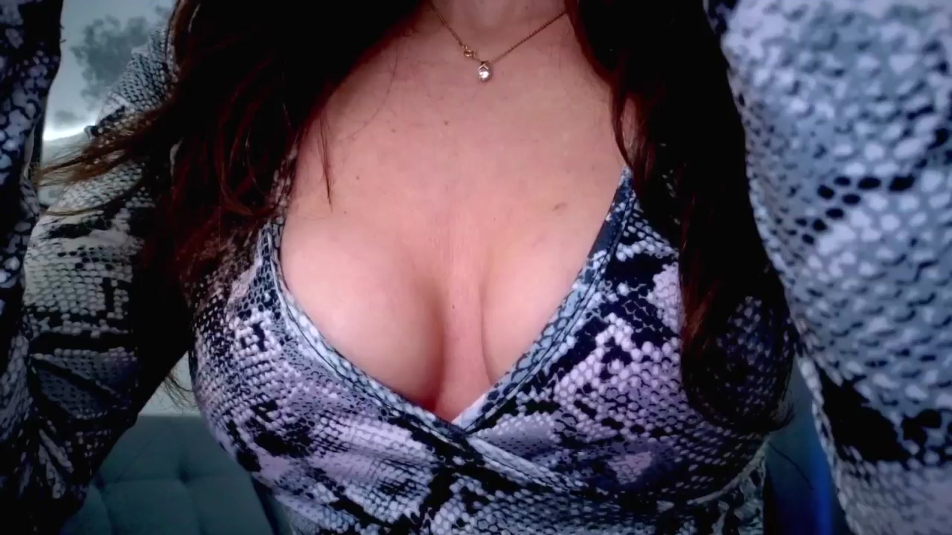 Gallery image thumbnail from Amber_Fry's myfreecams stream on, 12/05/2025, 19:50 image 3 of 20