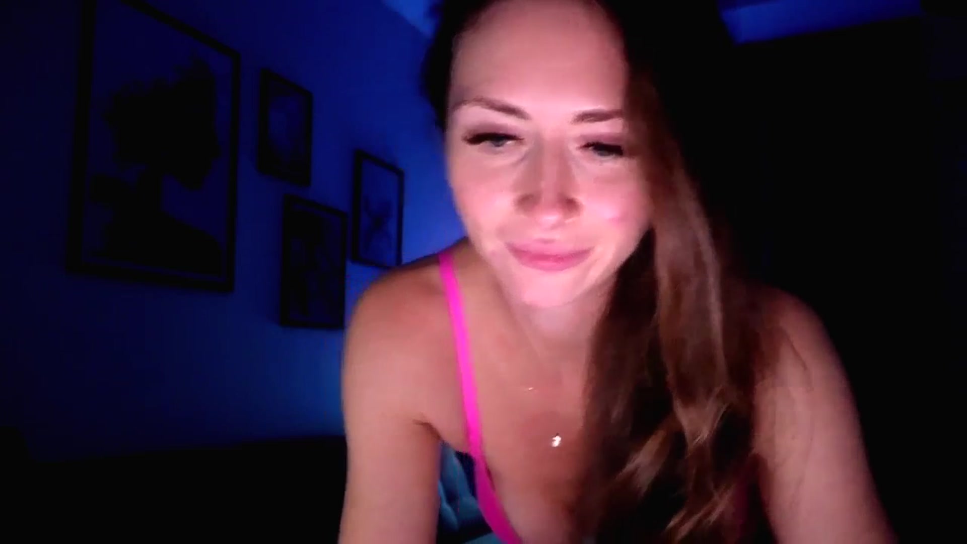 Gallery image thumbnail from Amber_Fry's myfreecams stream on, 12/05/2025, 22:34 image 18 of 20