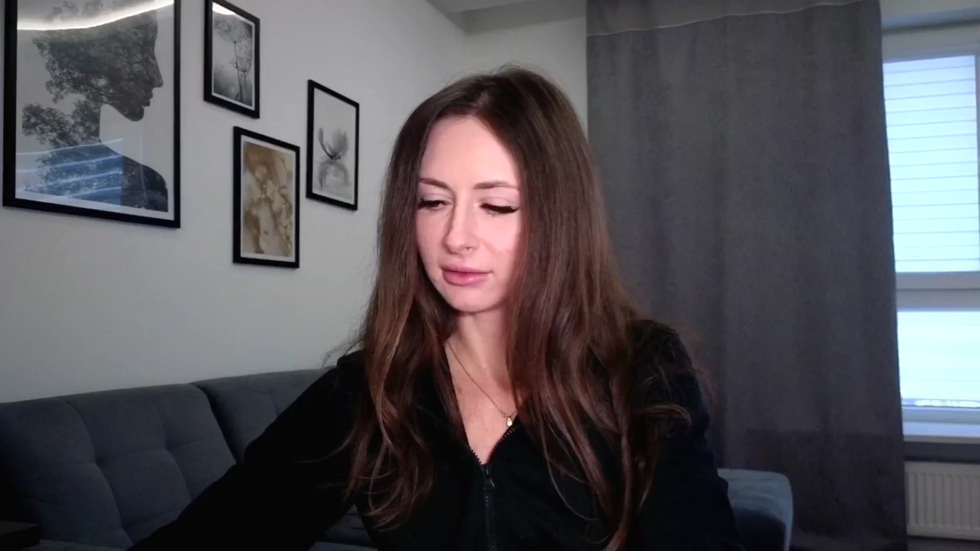Gallery image thumbnail from Amber_Fry's myfreecams stream on, 12/07/2025, 14:16 image 17 of 20
