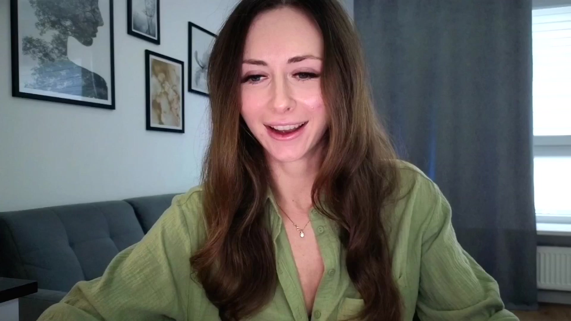 Gallery image thumbnail from Amber_Fry's myfreecams stream on, 12/09/2025, 12:33 image 19 of 20