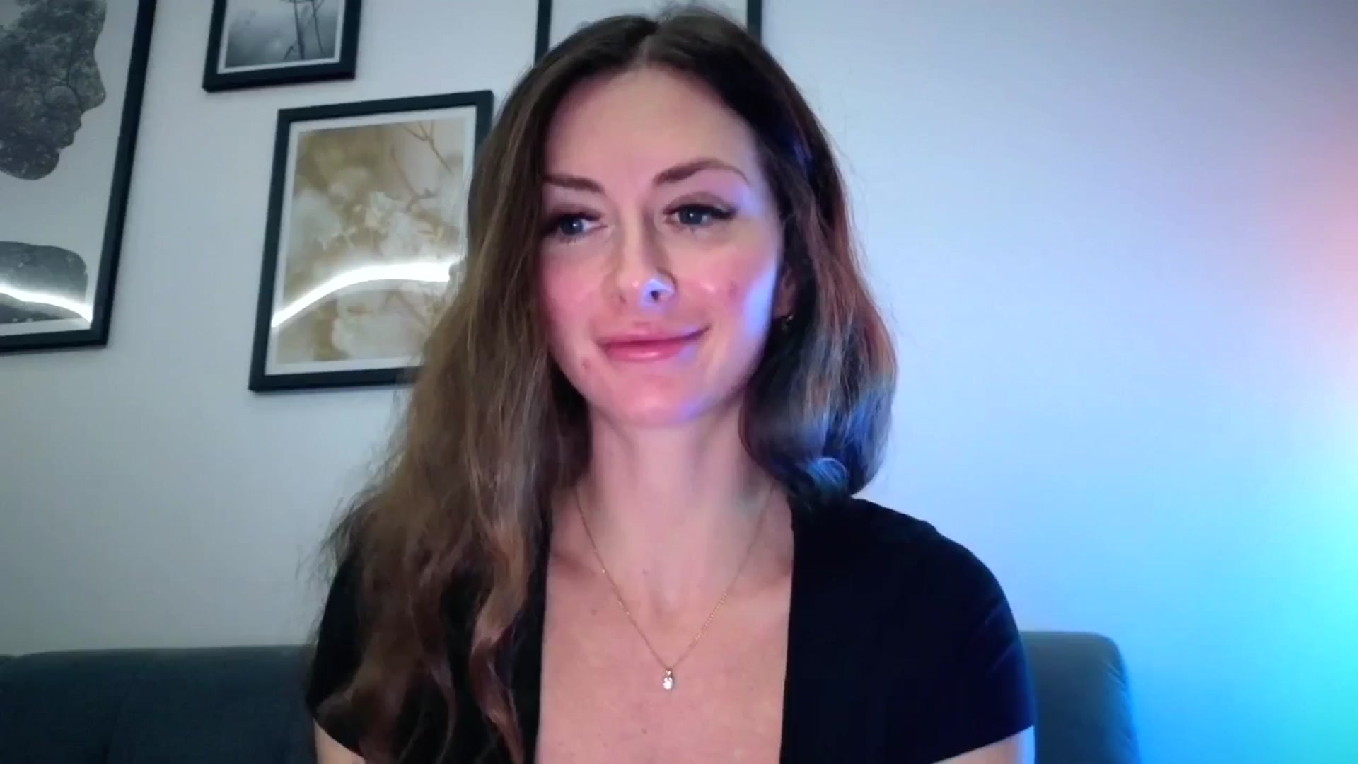 Gallery image thumbnail from Amber_Fry's myfreecams stream on, 12/10/2025, 21:33 image 19 of 20