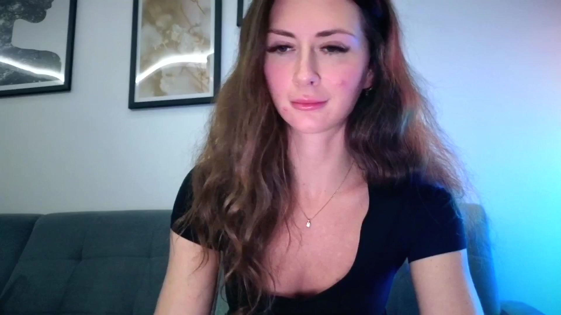 Gallery image thumbnail from Amber_Fry's myfreecams stream on, 12/10/2025, 21:33 image 13 of 20