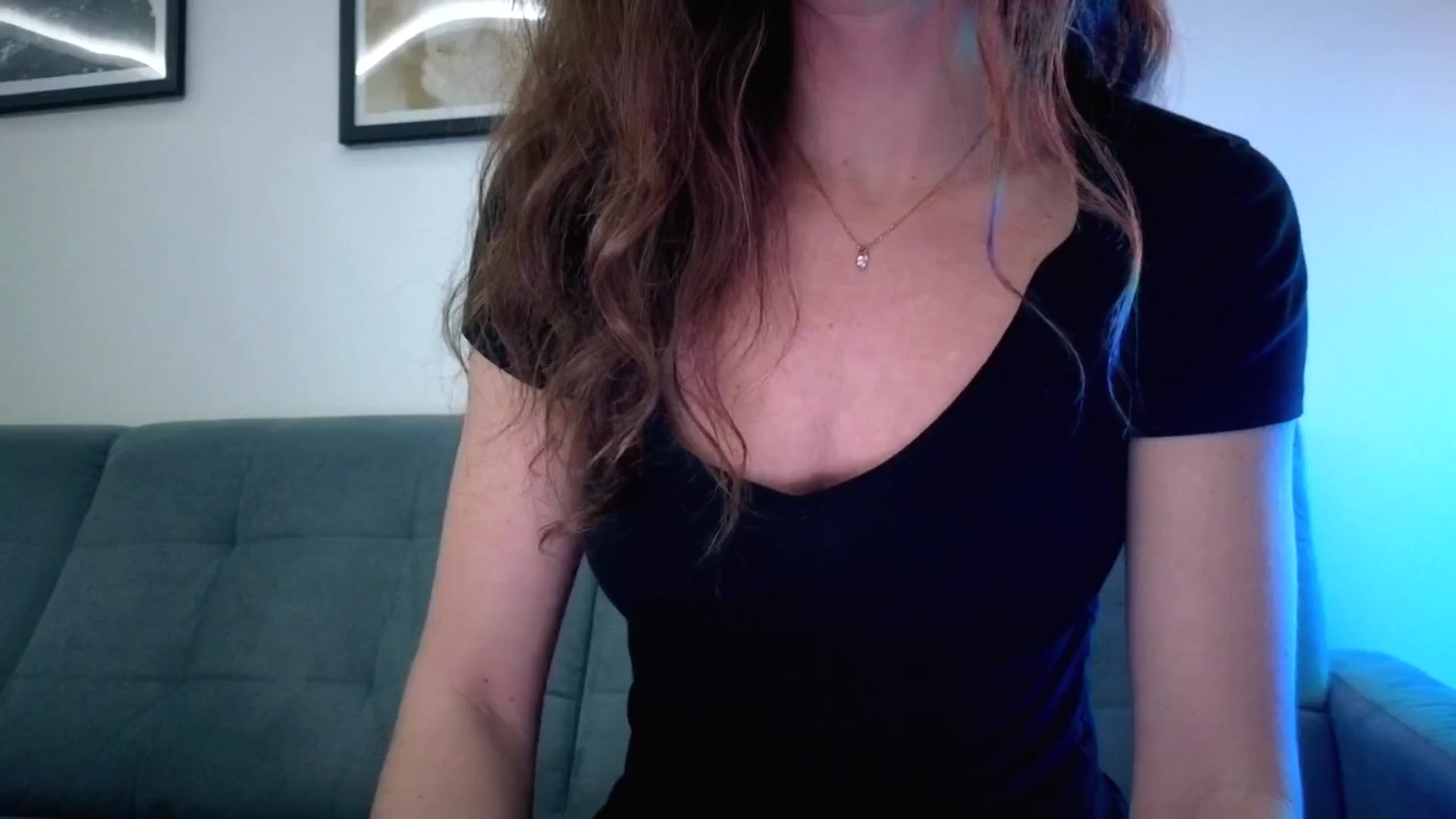 Gallery image thumbnail from Amber_Fry's myfreecams stream on, 12/10/2025, 21:33 image 6 of 20