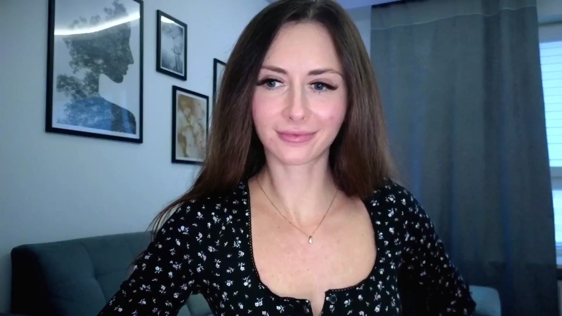 Gallery image thumbnail from Amber_Fry's myfreecams stream on, 12/11/2025, 15:24 image 10 of 20
