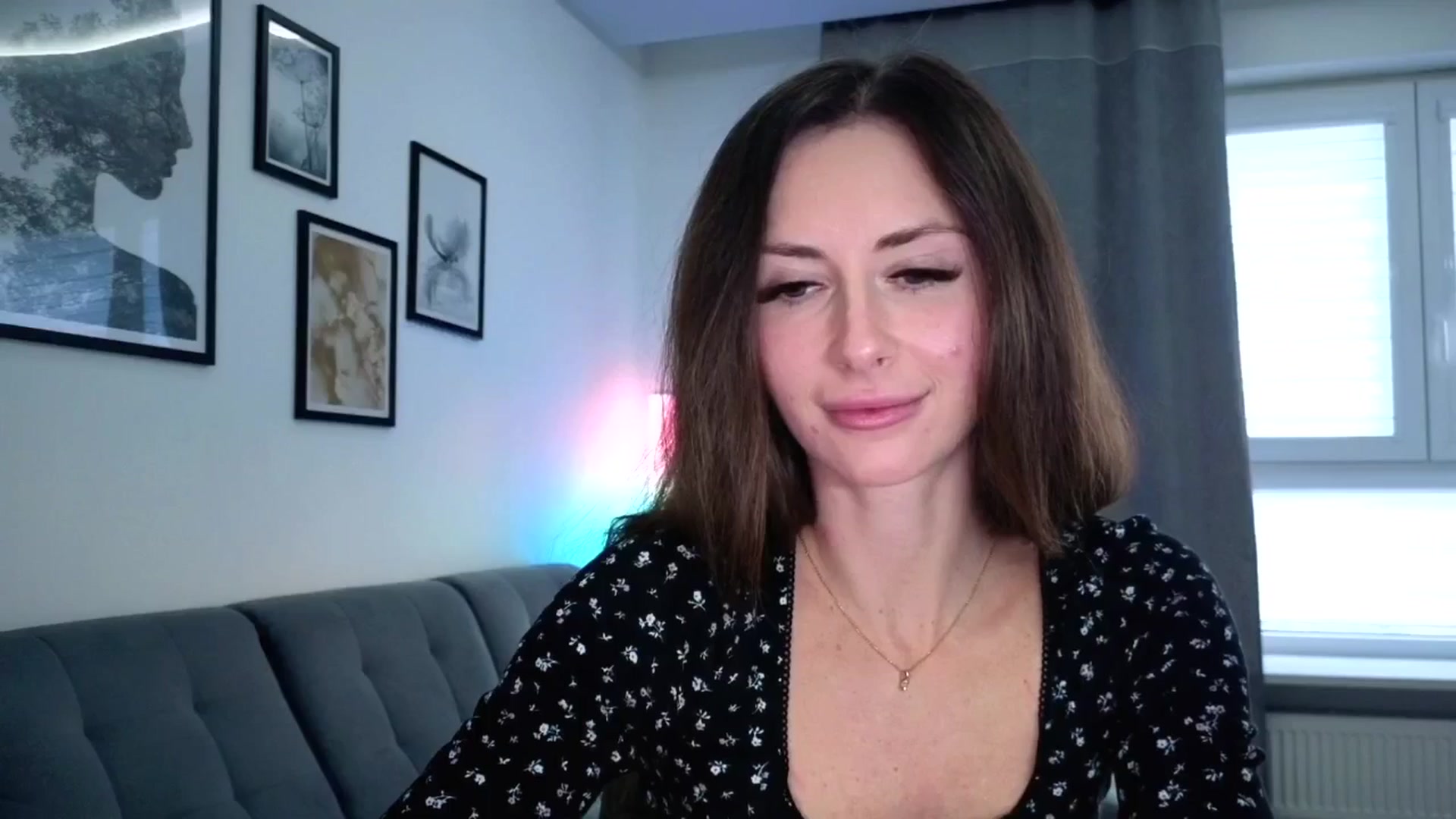 Gallery image thumbnail from Amber_Fry's myfreecams stream on, 12/11/2025, 15:24 image 8 of 20
