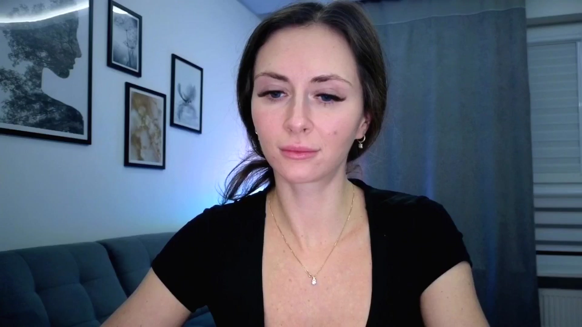 Gallery image thumbnail from Amber_Fry's myfreecams stream on, 12/14/2025, 22:20 image 13 of 20