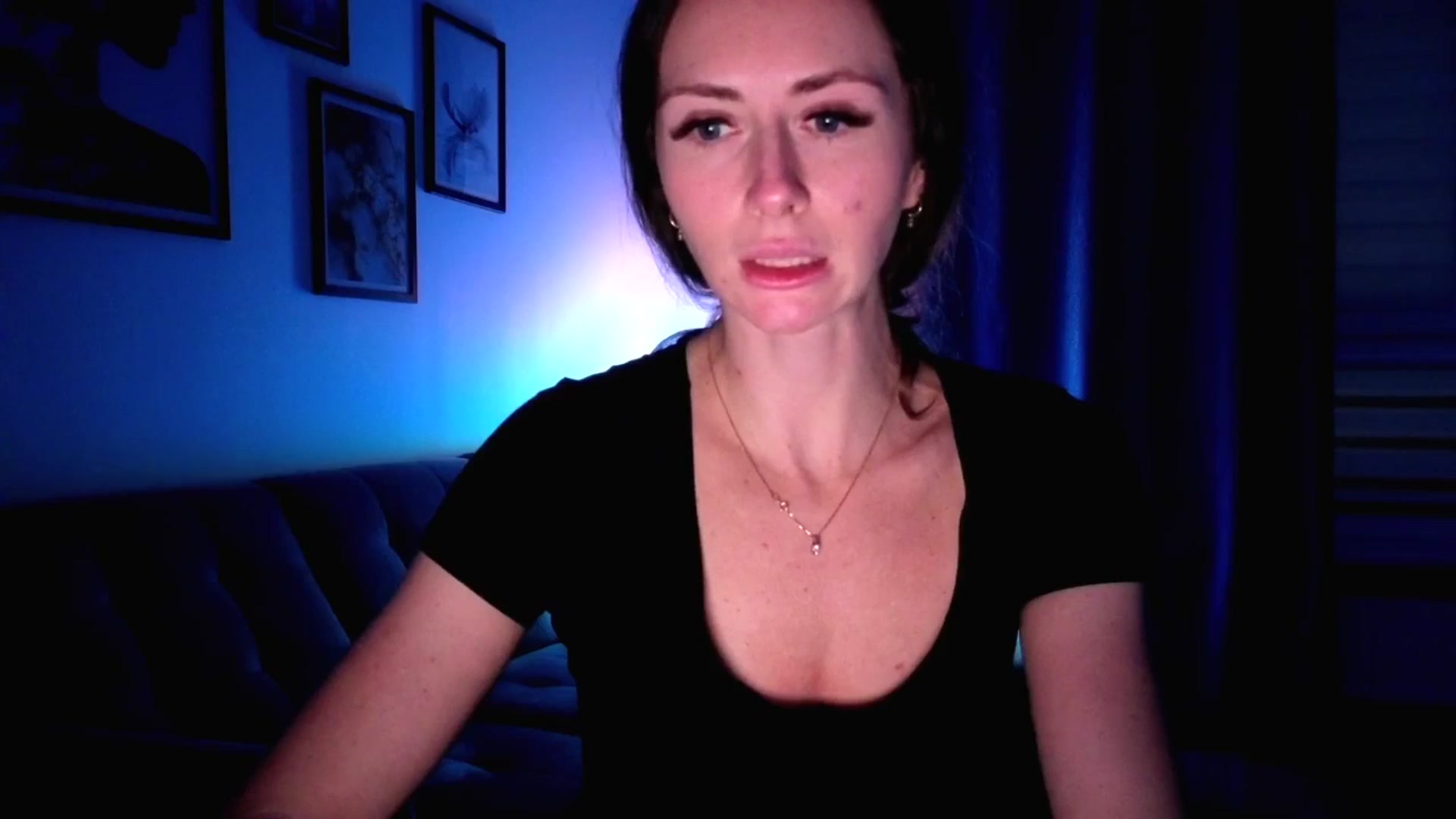 Gallery image thumbnail from Amber_Fry's myfreecams stream on, 12/14/2025, 22:20 image 19 of 20