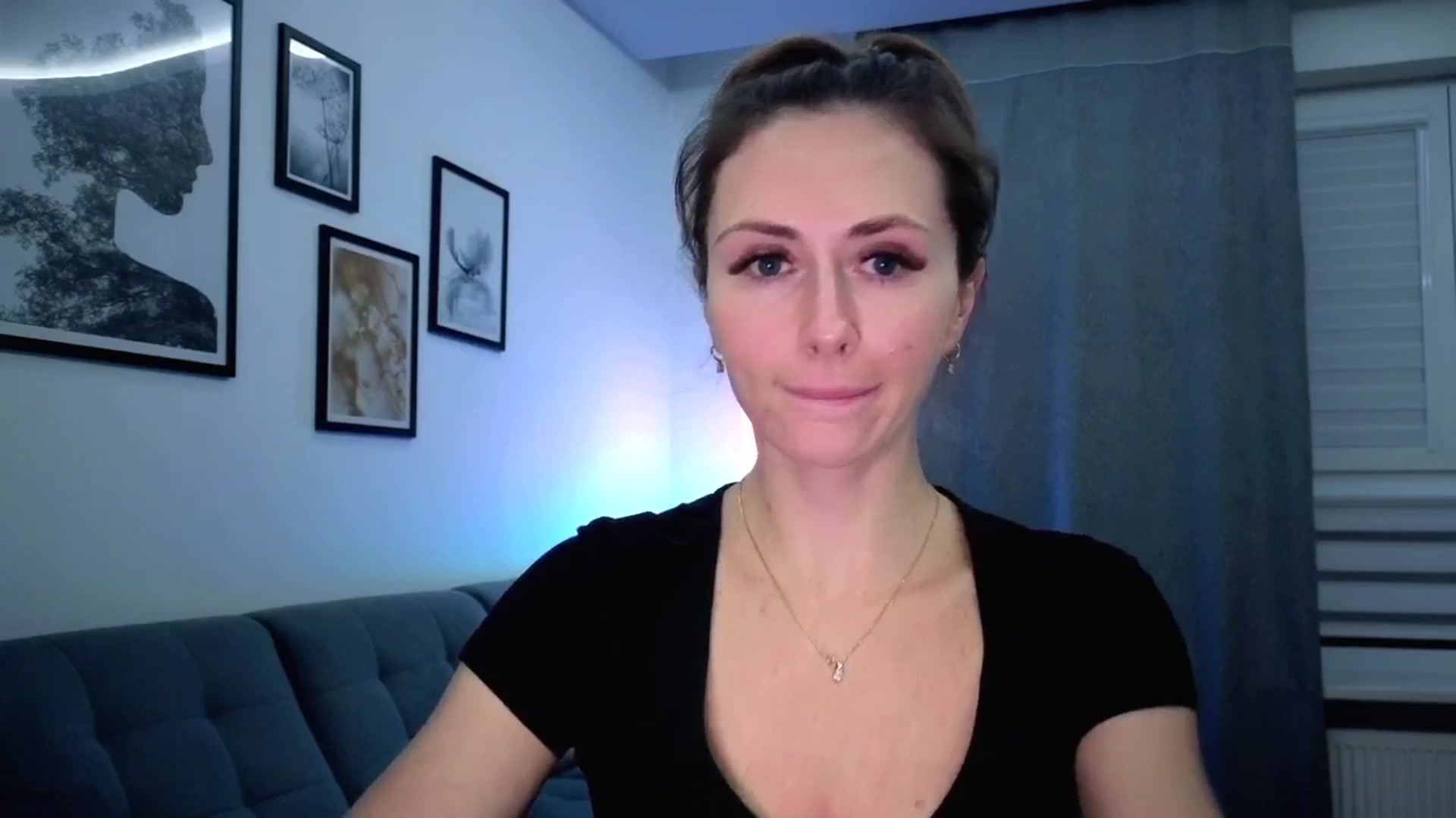 Gallery image thumbnail from Amber_Fry's myfreecams stream on, 12/14/2025, 22:20 image 6 of 20