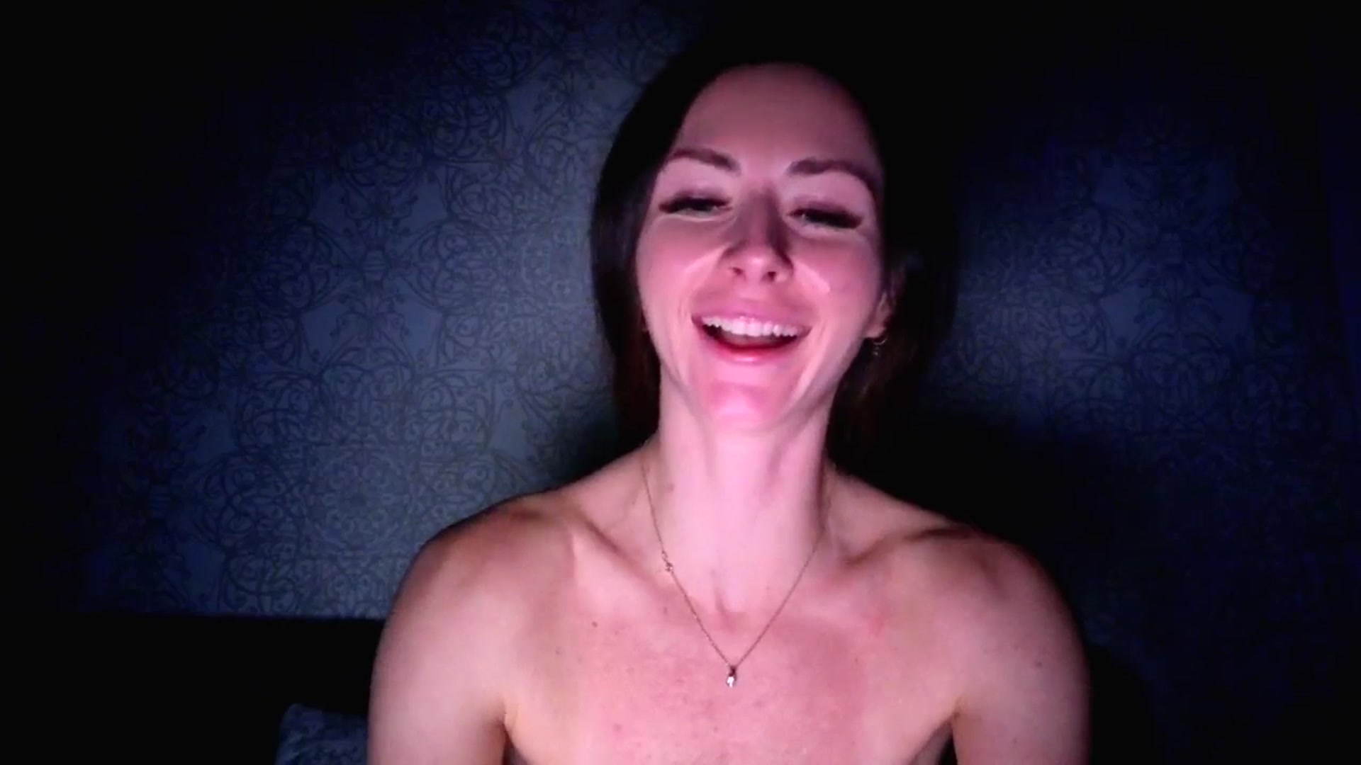 Gallery image thumbnail from Amber_Fry's myfreecams stream on, 12/16/2025, 22:41 image 9 of 20