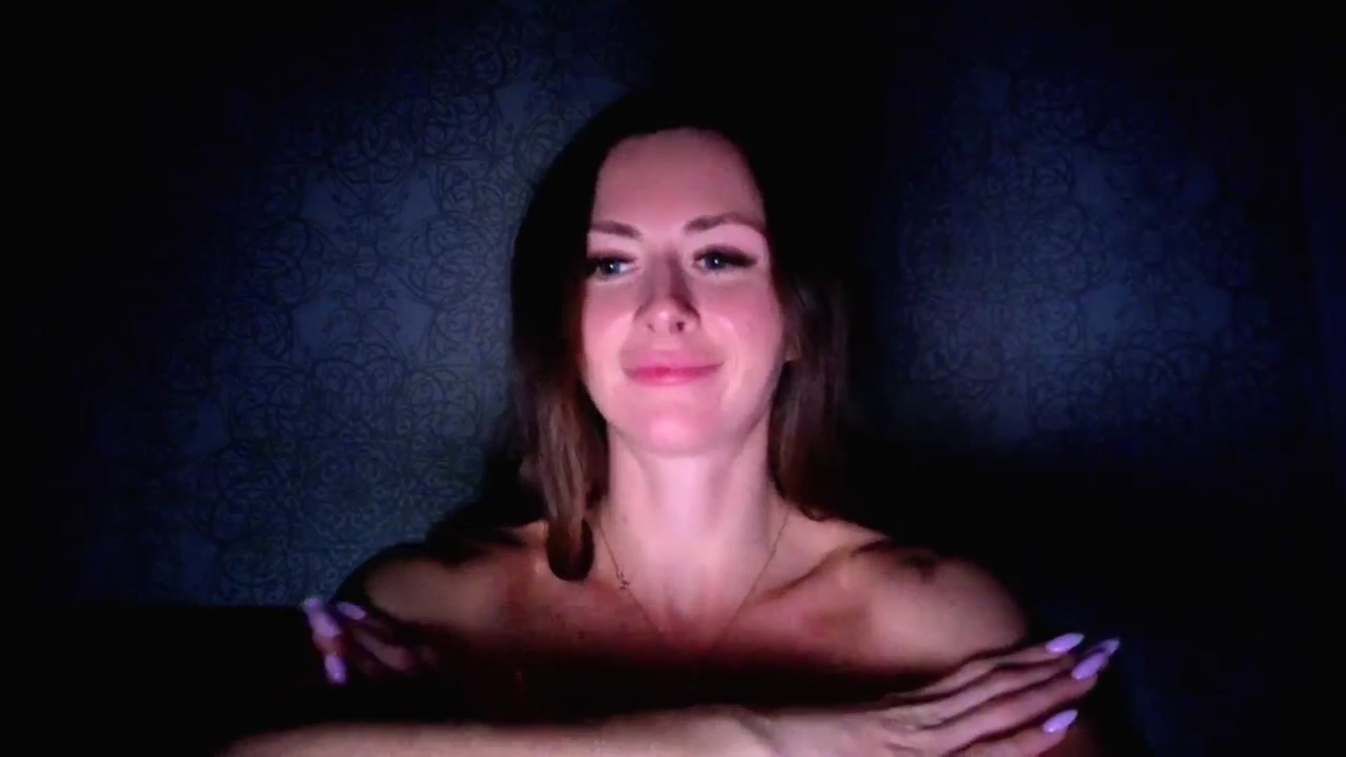 Gallery image thumbnail from Amber_Fry's myfreecams stream on, 12/16/2025, 22:41 image 10 of 20