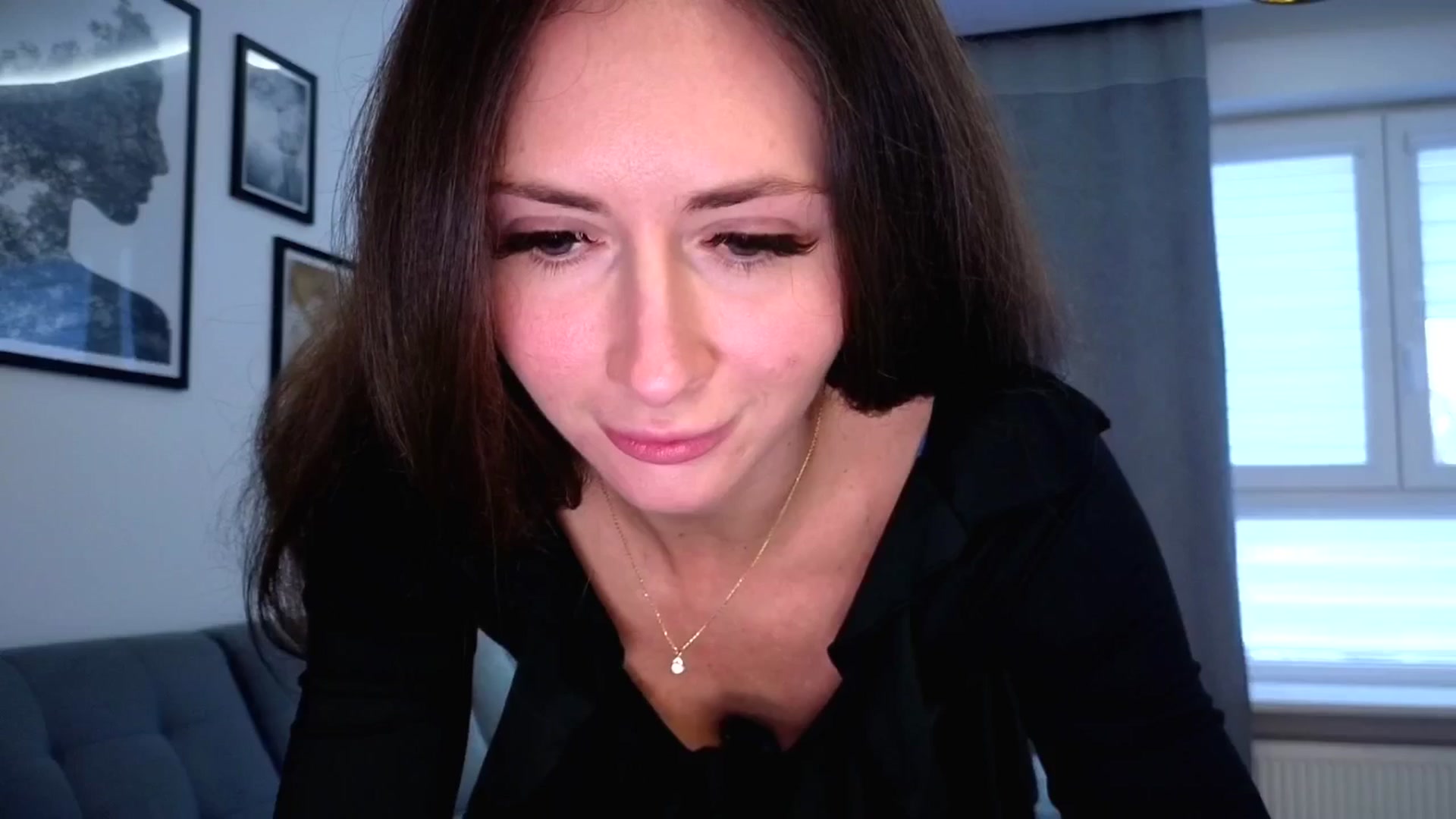 Gallery image thumbnail from Amber_Fry's myfreecams stream on, 12/18/2025, 13:31 image 18 of 20