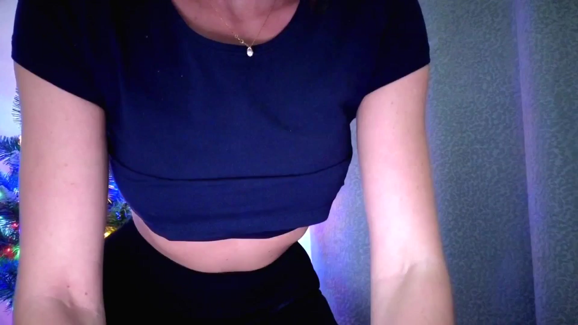 Gallery image thumbnail from Amber_Fry's myfreecams stream on, 12/22/2025, 21:03 image 7 of 20
