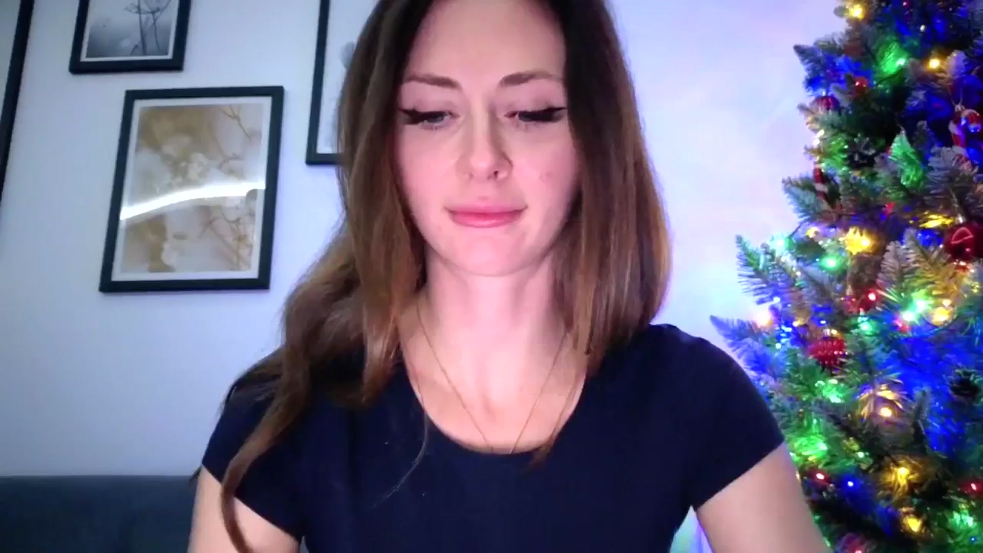 Gallery image thumbnail from Amber_Fry's myfreecams stream on, 12/22/2025, 21:03 image 8 of 20