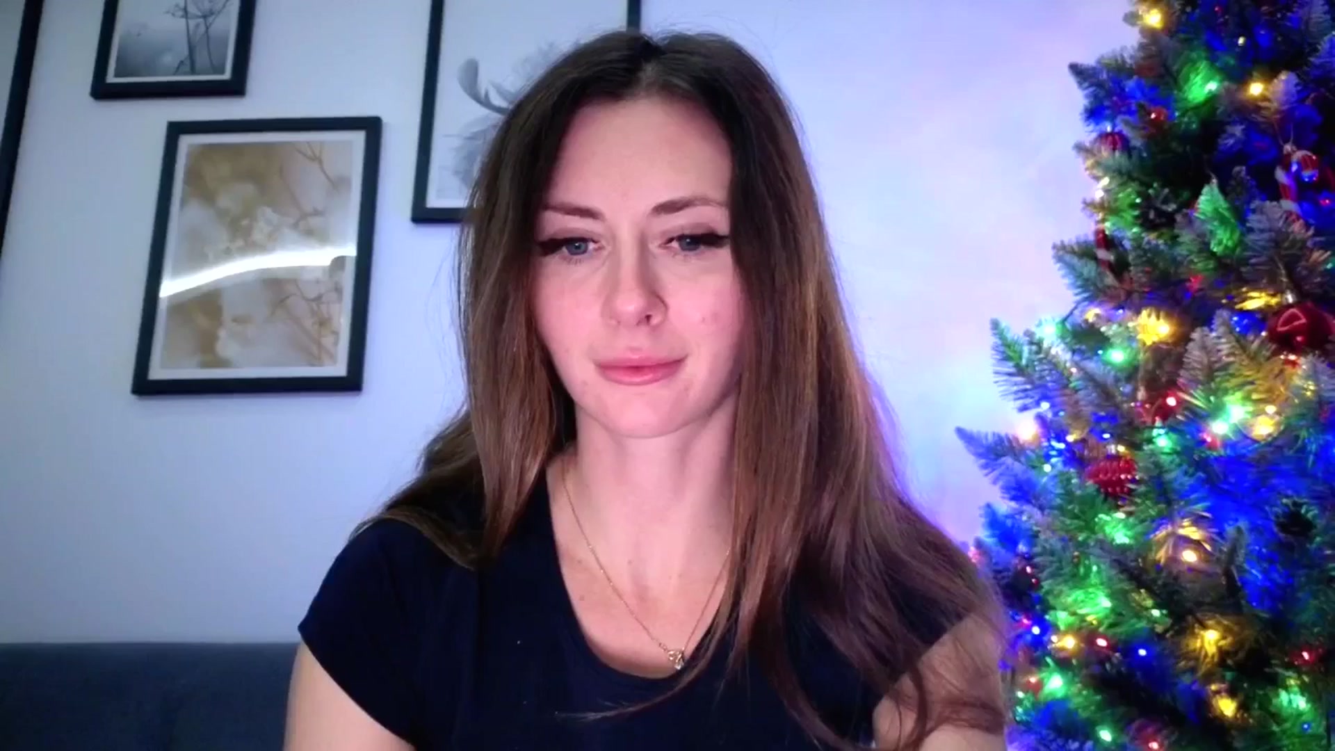 Gallery image thumbnail from Amber_Fry's myfreecams stream on, 12/22/2025, 21:03 image 11 of 20
