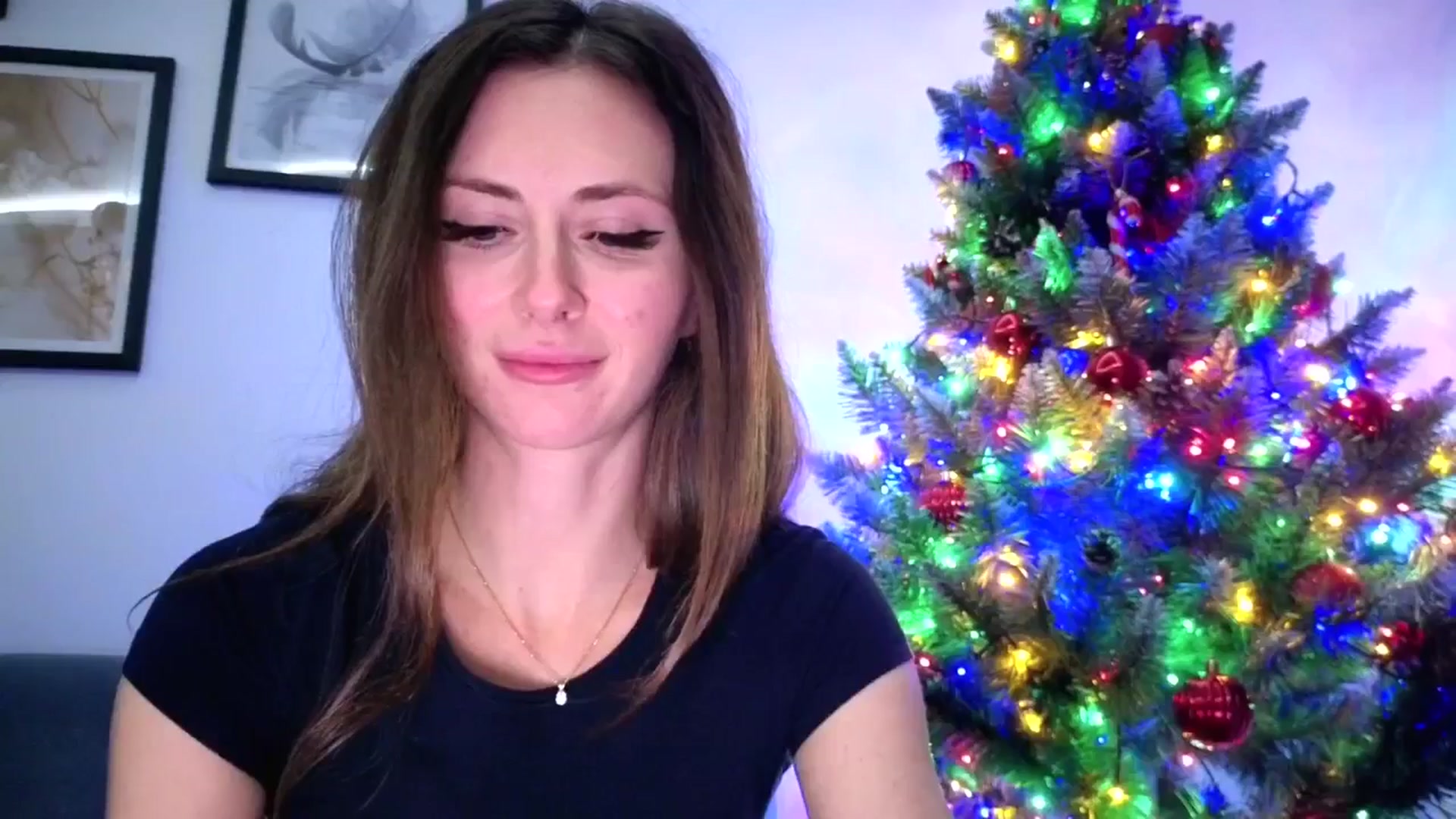 Gallery image thumbnail from Amber_Fry's myfreecams stream on, 12/22/2025, 22:47 image 13 of 20
