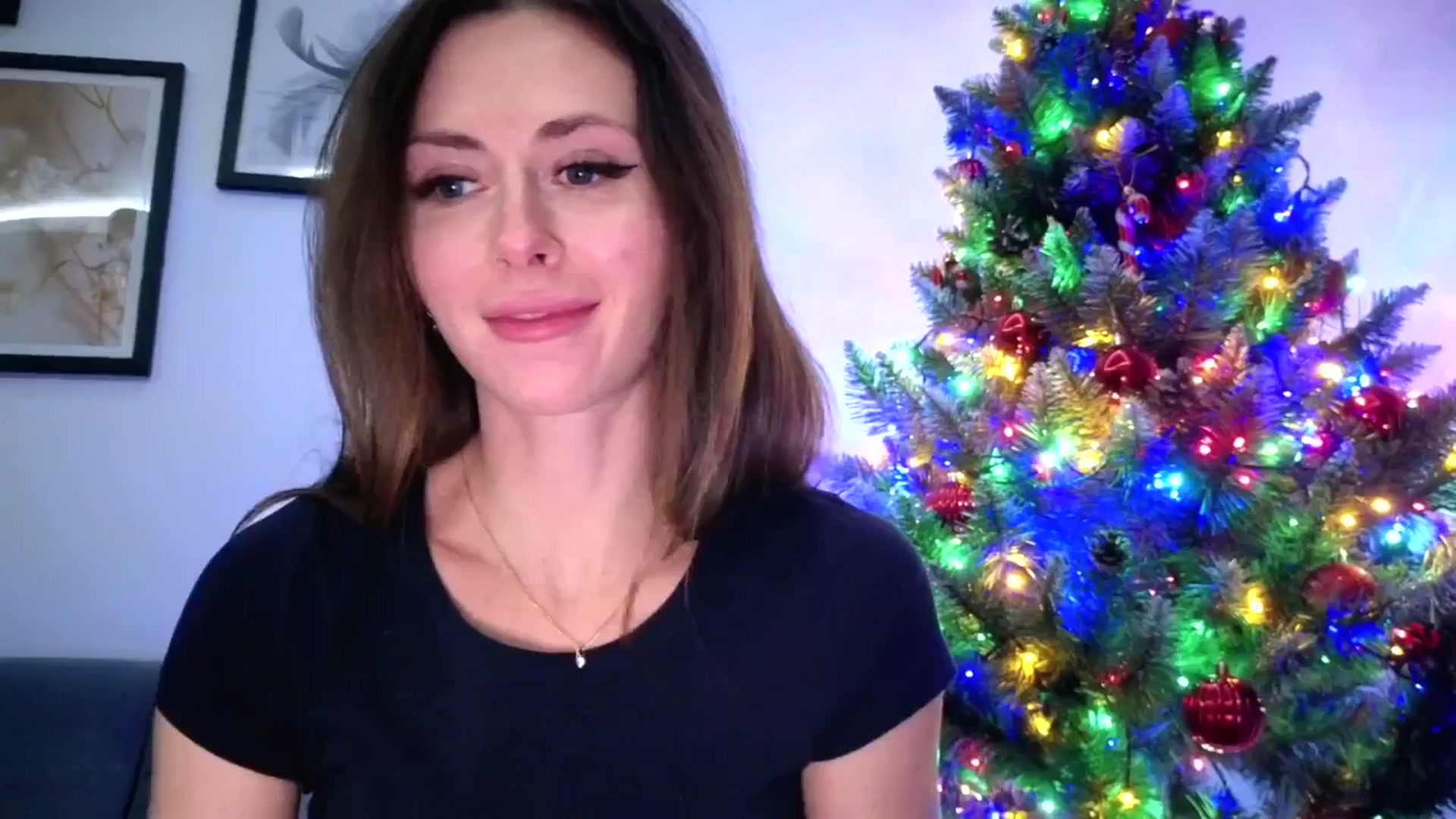 Gallery image thumbnail from Amber_Fry's myfreecams stream on, 12/22/2025, 22:47 image 12 of 20