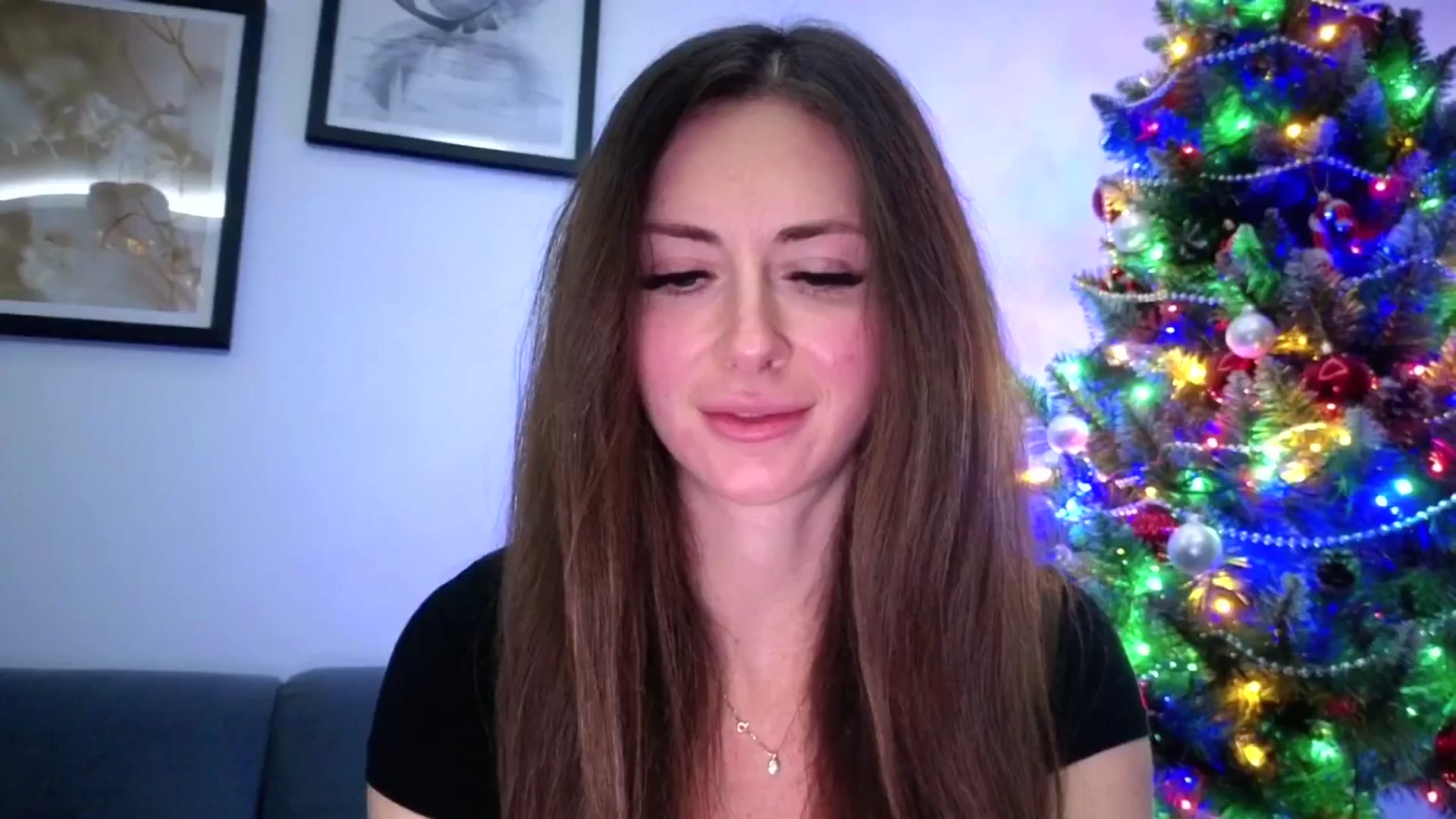 Gallery image thumbnail from Amber_Fry's myfreecams stream on, 12/24/2025, 21:35 image 2 of 20