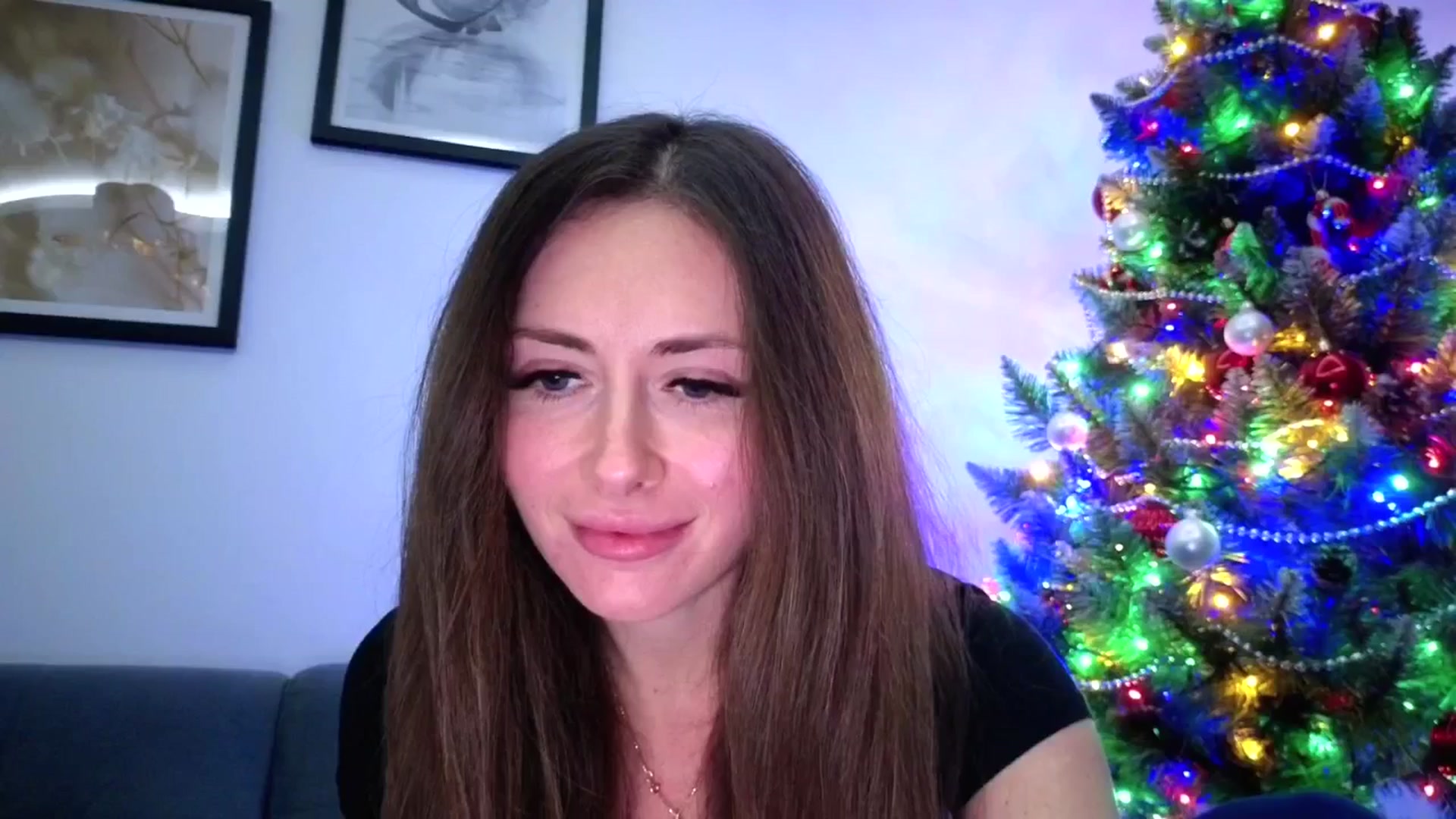 Gallery image thumbnail from Amber_Fry's myfreecams stream on, 12/24/2025, 21:35 image 3 of 20