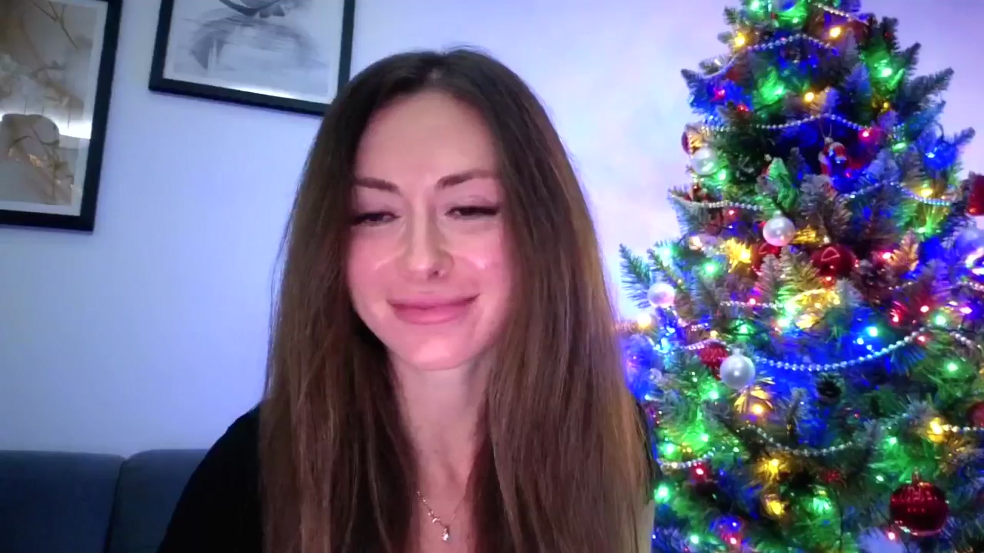 Gallery image thumbnail from Amber_Fry's myfreecams stream on, 12/24/2025, 21:35 image 4 of 20
